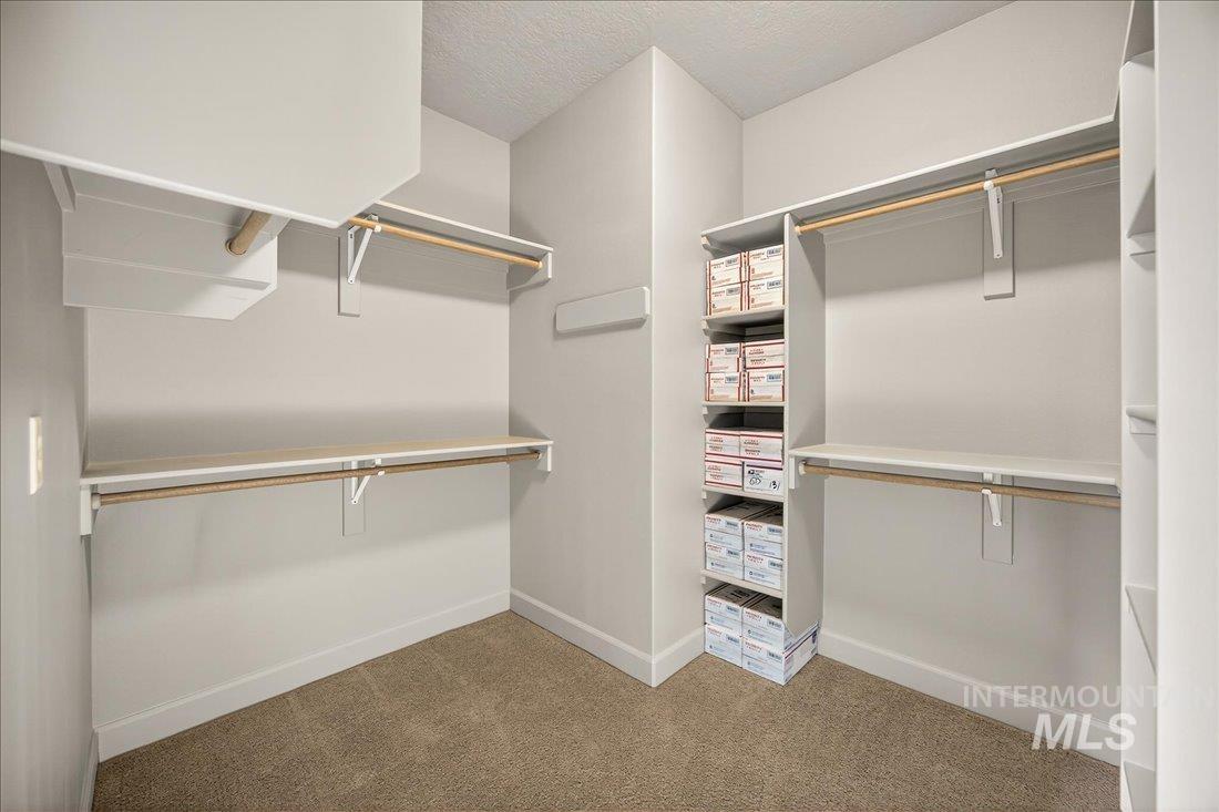 6131 N Hazelbrook Ln, Garden City, Idaho 83714, 3 Bedrooms, 2.5 Bathrooms, Residential For Sale, Price $569,000,MLS 98975591