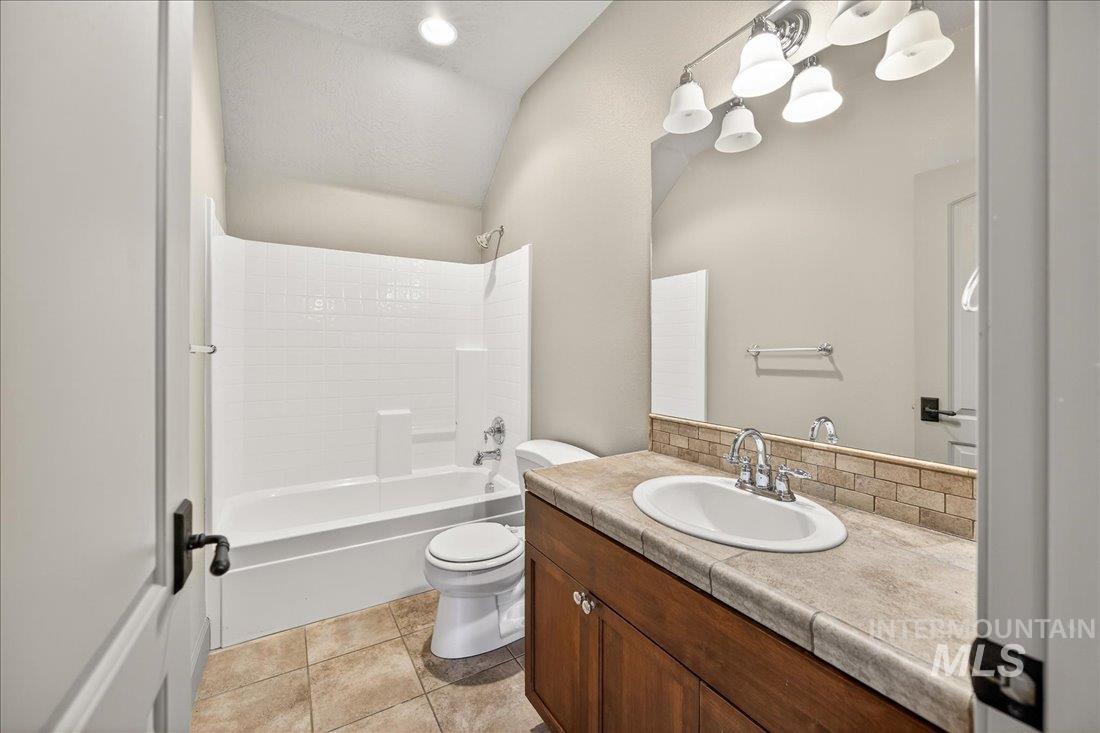 6131 N Hazelbrook Ln, Garden City, Idaho 83714, 3 Bedrooms, 2.5 Bathrooms, Residential For Sale, Price $524,900, 98975591