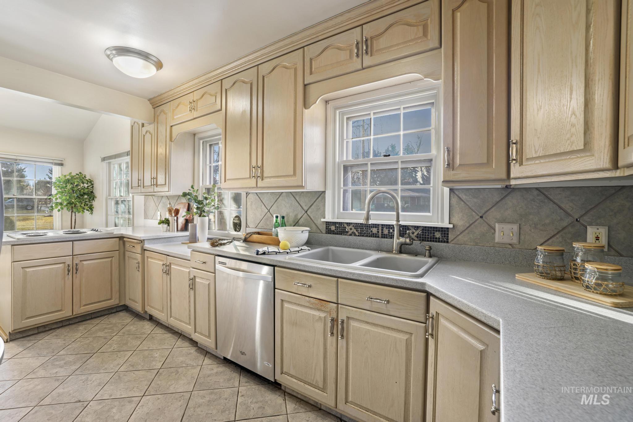 520 E Ave. A, Jerome, Idaho 83338, 4 Bedrooms, 2 Bathrooms, Residential For Sale, Price $339,900,MLS 98975592