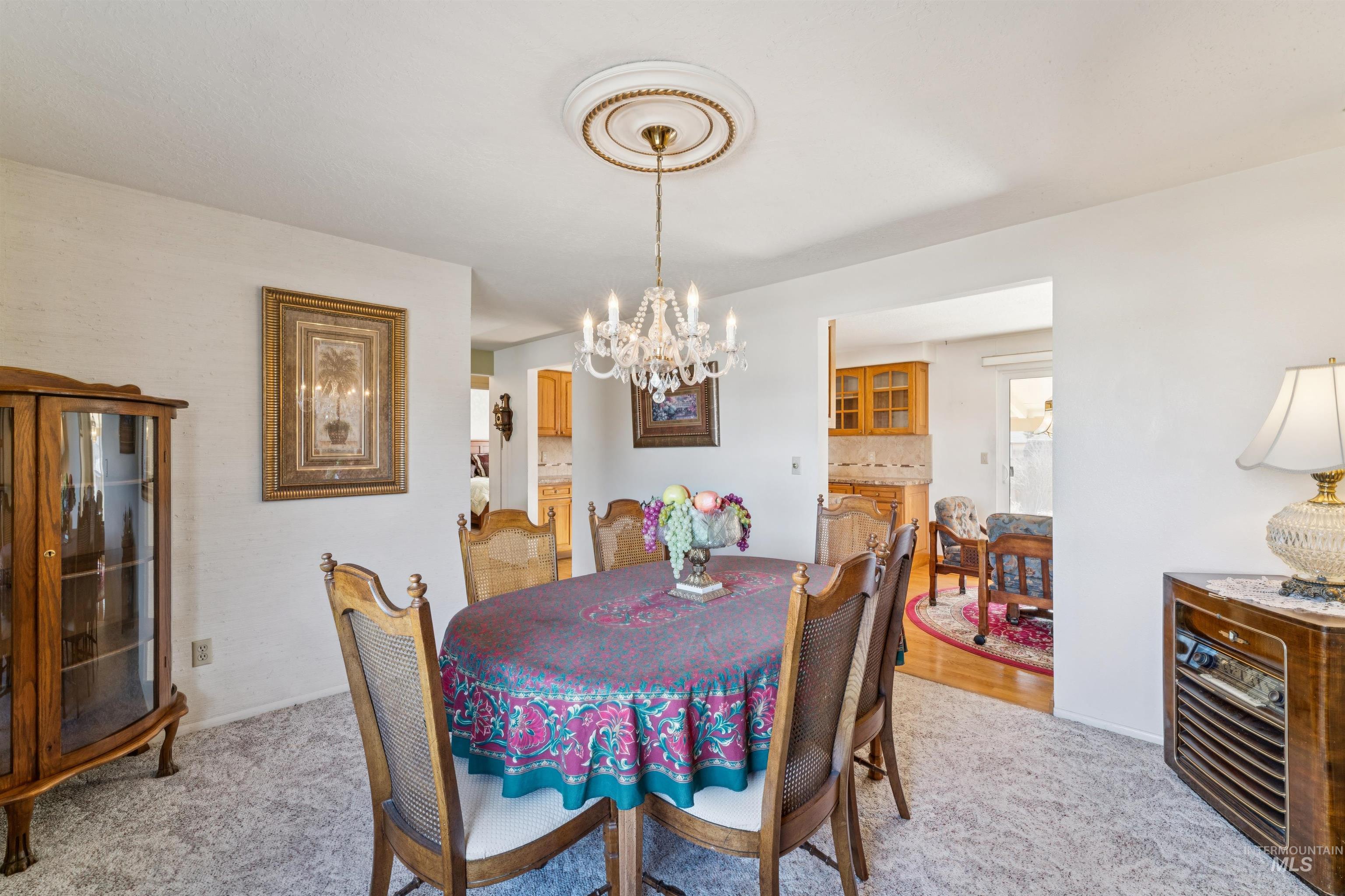 5754 N Marcliffe Ave, Boise, Idaho 83704, 5 Bedrooms, 3 Bathrooms, Residential For Sale, Price $549,900,MLS 98975593