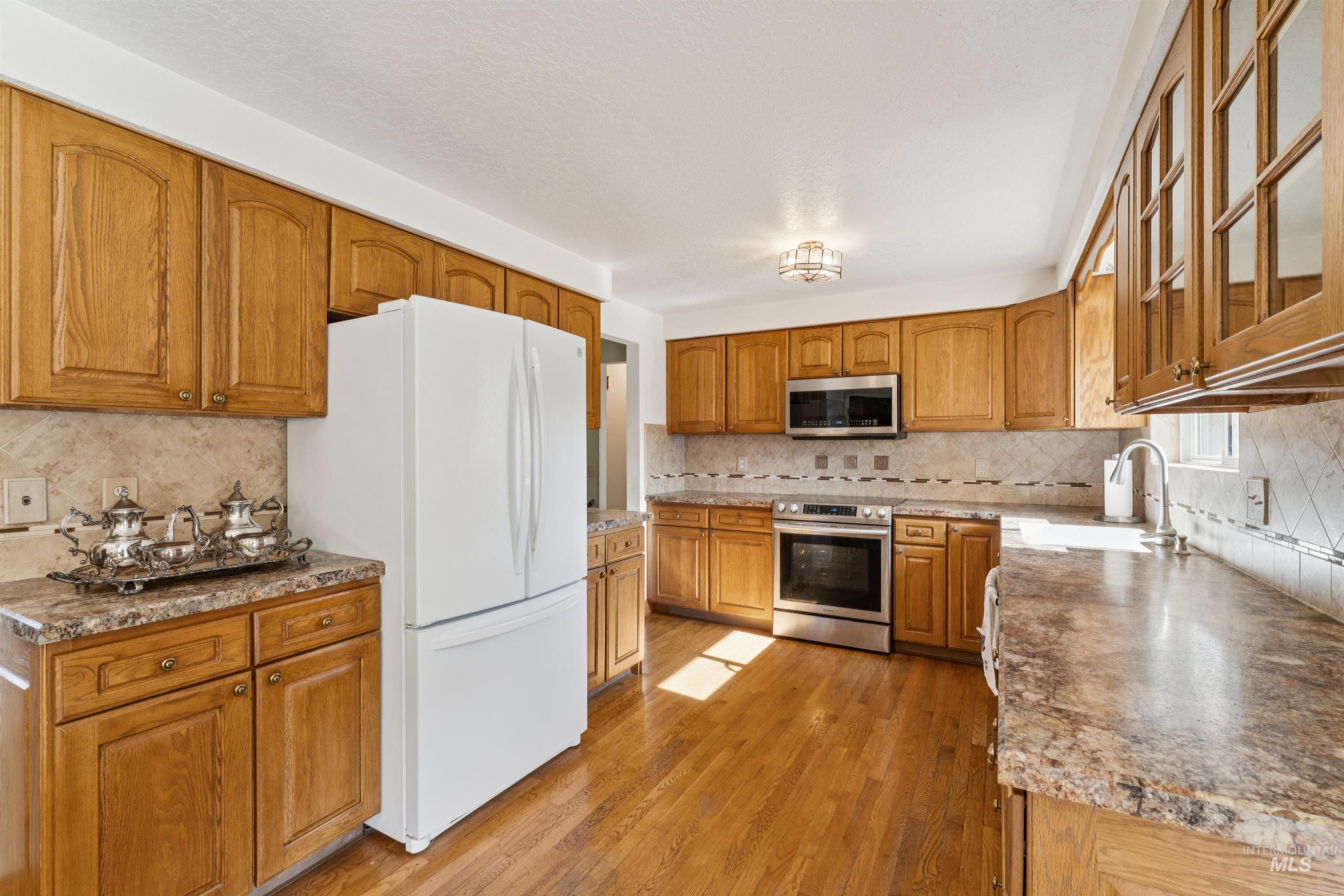 5754 N Marcliffe Ave, Boise, Idaho 83704, 5 Bedrooms, 3 Bathrooms, Residential For Sale, Price $549,900,MLS 98975593