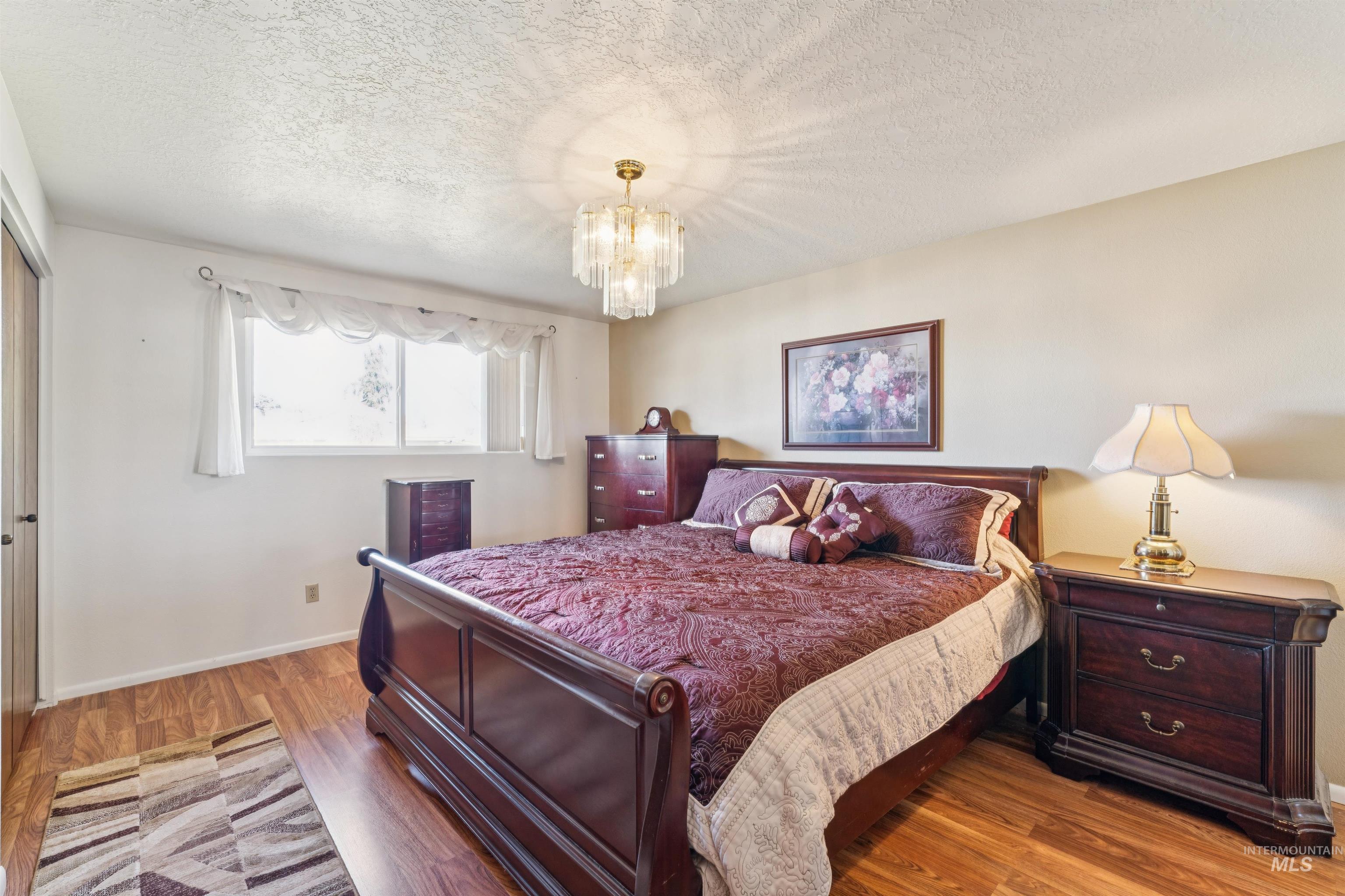 5754 N Marcliffe Ave, Boise, Idaho 83704, 5 Bedrooms, 3 Bathrooms, Residential For Sale, Price $549,900,MLS 98975593