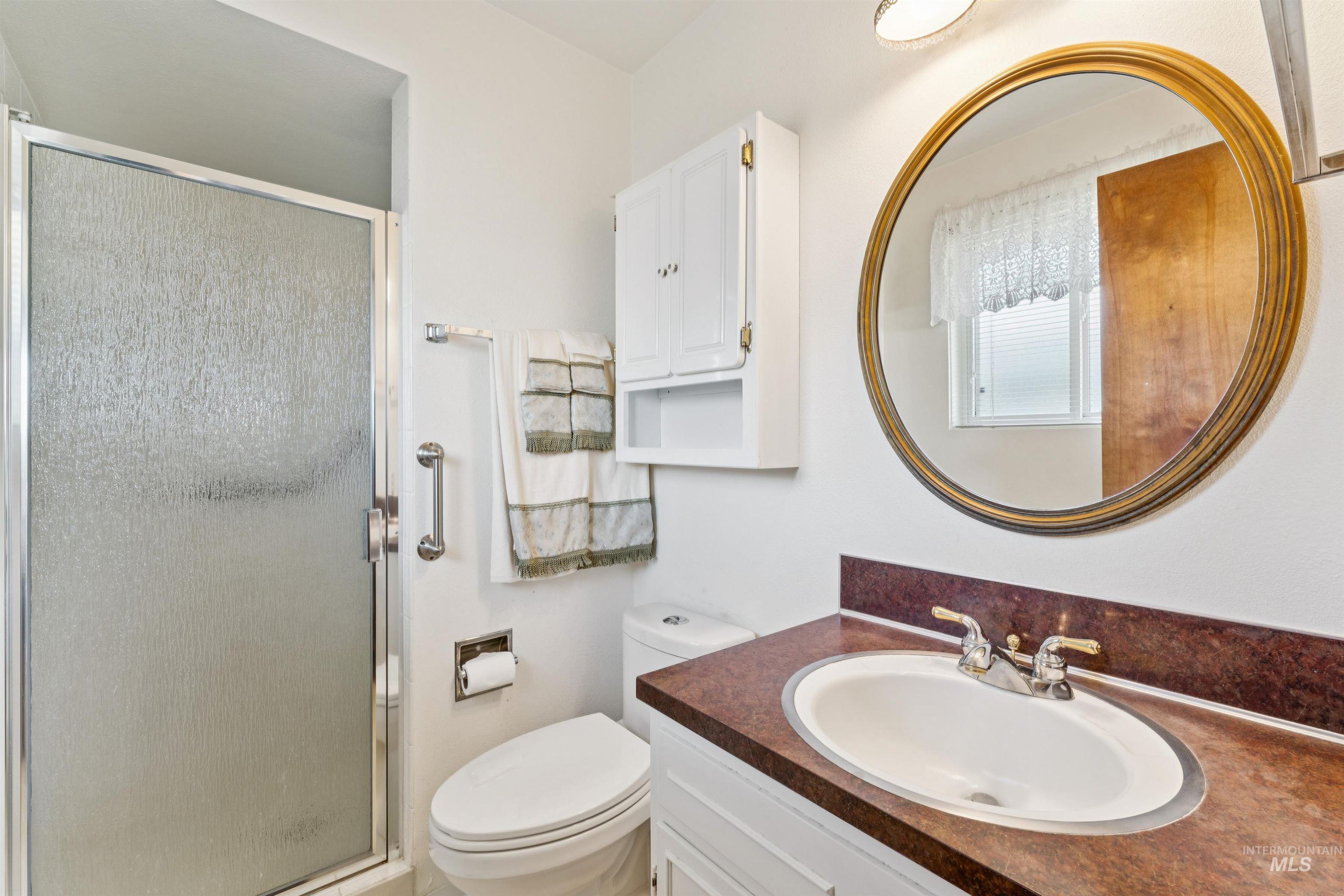 5754 N Marcliffe Ave, Boise, Idaho 83704, 5 Bedrooms, 3 Bathrooms, Residential For Sale, Price $549,900,MLS 98975593