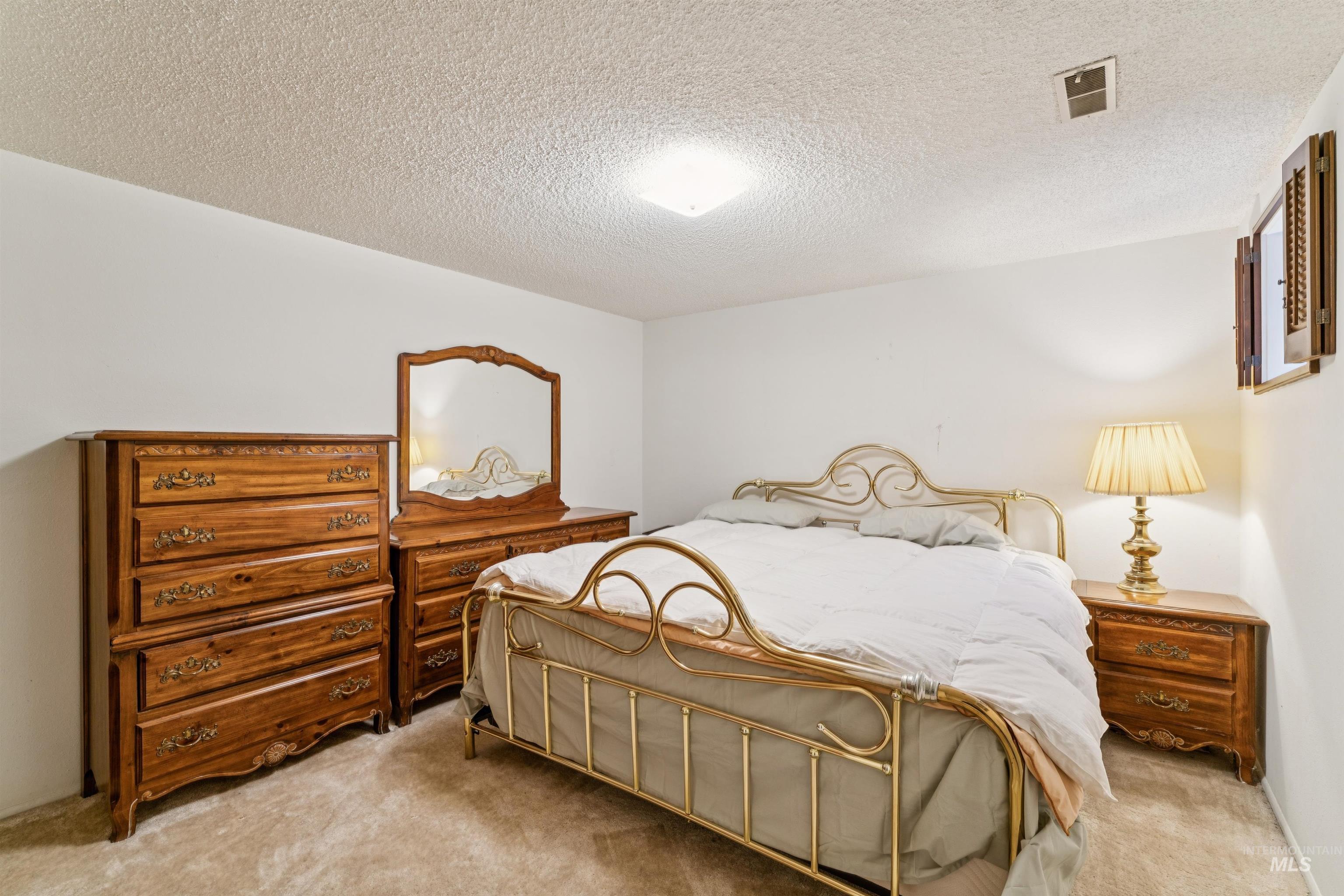 5754 N Marcliffe Ave, Boise, Idaho 83704, 5 Bedrooms, 3 Bathrooms, Residential For Sale, Price $549,900,MLS 98975593