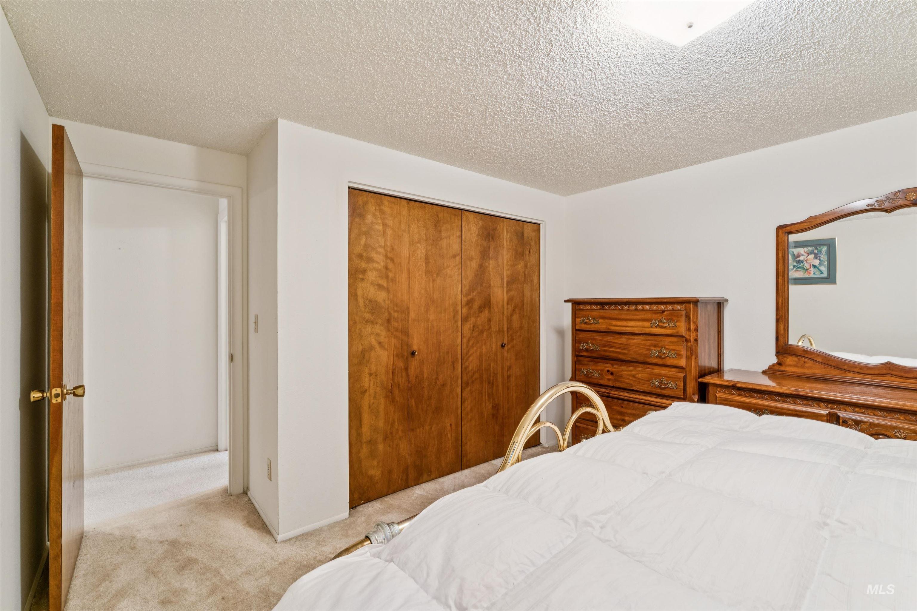 5754 N Marcliffe Ave, Boise, Idaho 83704, 5 Bedrooms, 3 Bathrooms, Residential For Sale, Price $549,900,MLS 98975593