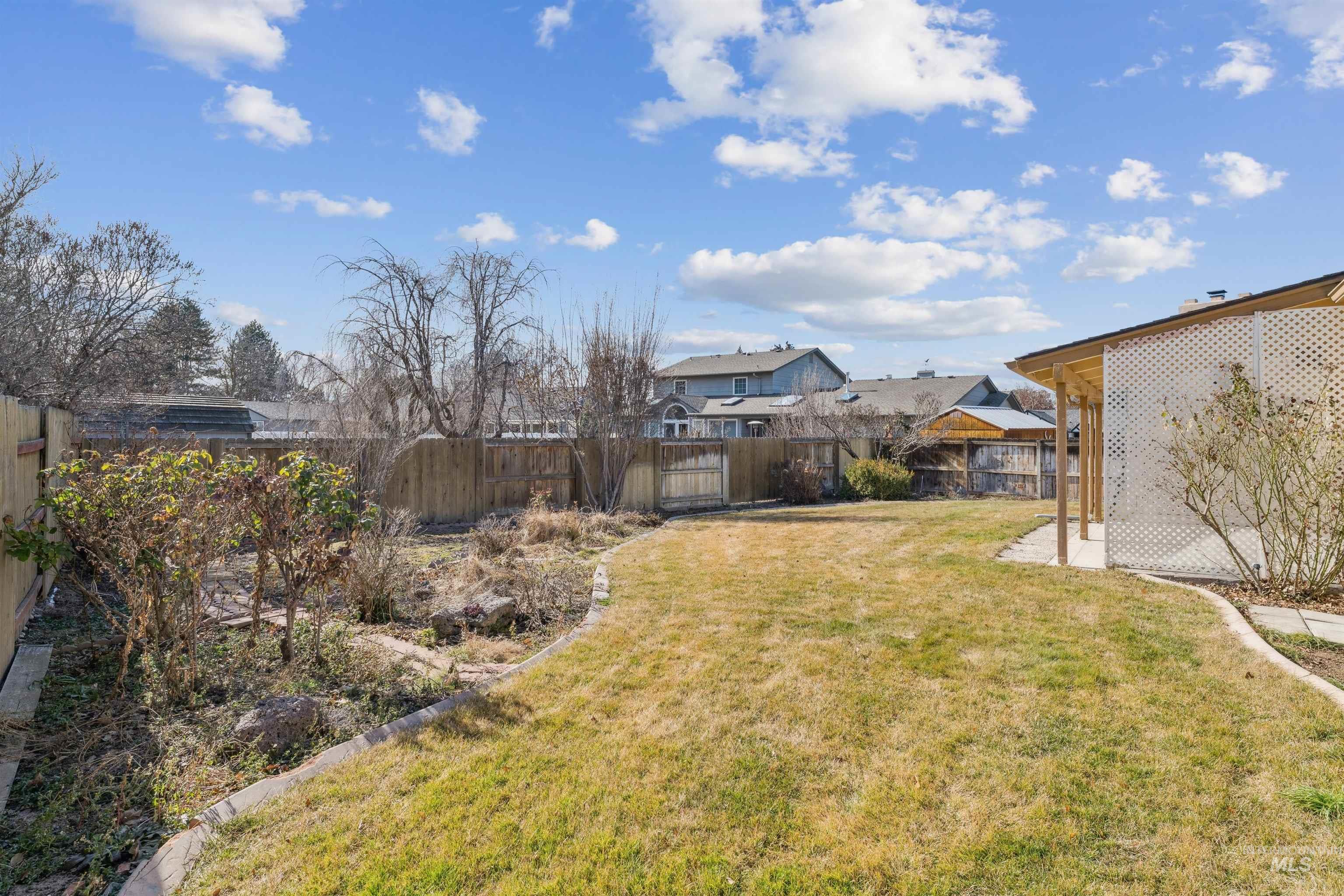 5754 N Marcliffe Ave, Boise, Idaho 83704, 5 Bedrooms, 3 Bathrooms, Residential For Sale, Price $549,900,MLS 98975593