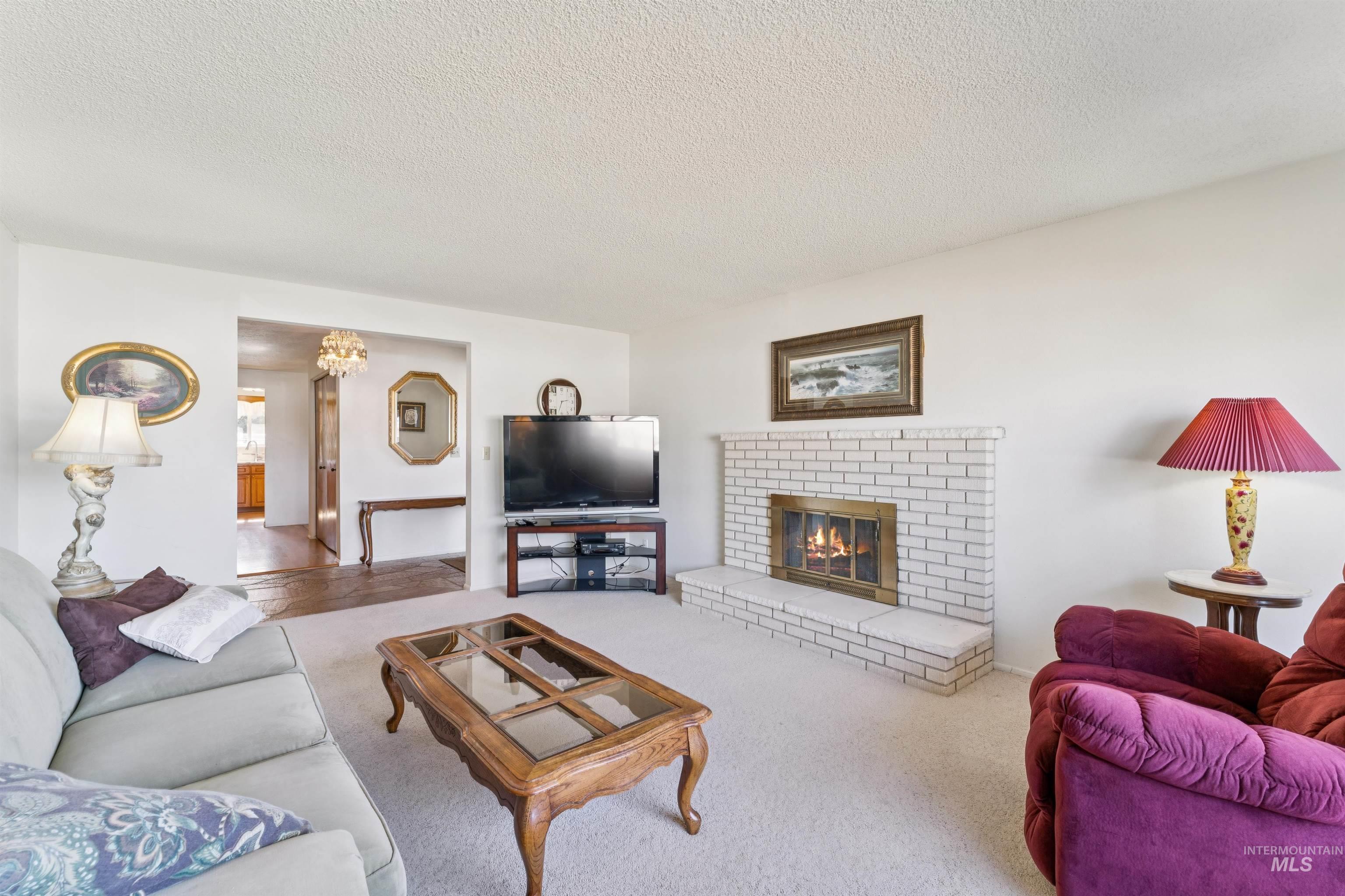 5754 N Marcliffe Ave, Boise, Idaho 83704, 5 Bedrooms, 3 Bathrooms, Residential For Sale, Price $549,900,MLS 98975593