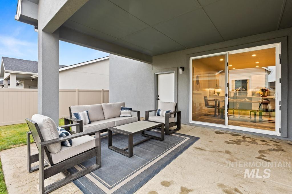 18280 N Tulip Ave, Nampa, Idaho 83687, 3 Bedrooms, 2.5 Bathrooms, Residential For Sale, Price $650,000,MLS 98975594