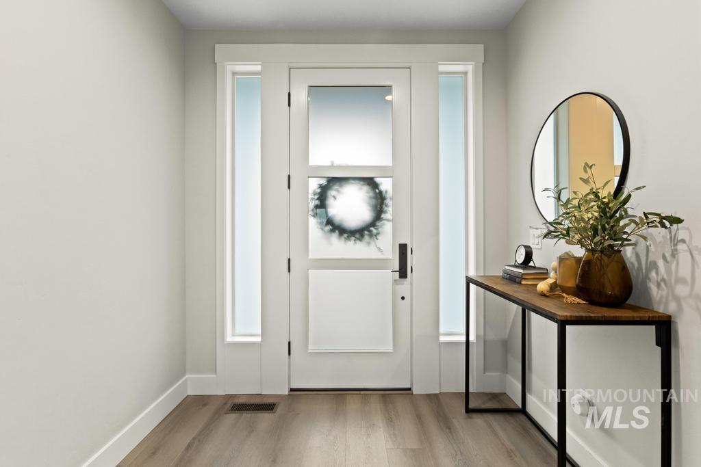 18280 N Tulip Ave, Nampa, Idaho 83687, 3 Bedrooms, 2.5 Bathrooms, Residential For Sale, Price $650,000,MLS 98975594