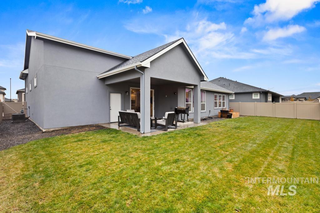 18280 N Tulip Ave, Nampa, Idaho 83687, 3 Bedrooms, 2.5 Bathrooms, Residential For Sale, Price $650,000,MLS 98975594