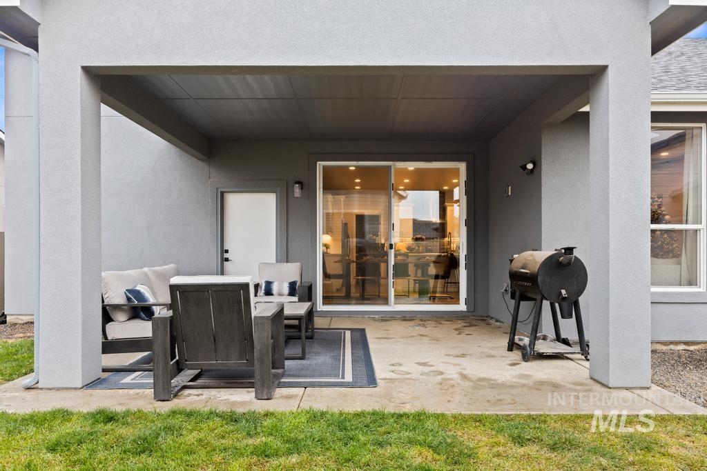 18280 N Tulip Ave, Nampa, Idaho 83687, 3 Bedrooms, 2.5 Bathrooms, Residential For Sale, Price $635,000,MLS 98975594