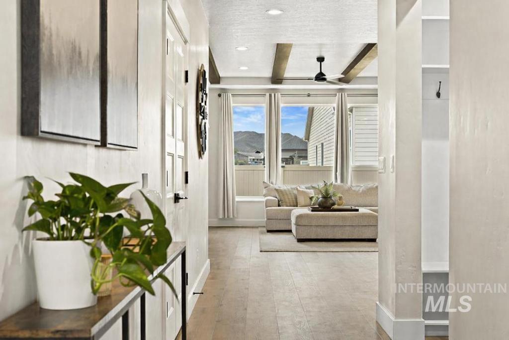 18280 N Tulip Ave, Nampa, Idaho 83687, 3 Bedrooms, 2.5 Bathrooms, Residential For Sale, Price $650,000,MLS 98975594