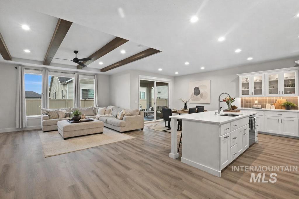 18280 N Tulip Ave, Nampa, Idaho 83687, 3 Bedrooms, 2.5 Bathrooms, Residential For Sale, Price $650,000,MLS 98975594