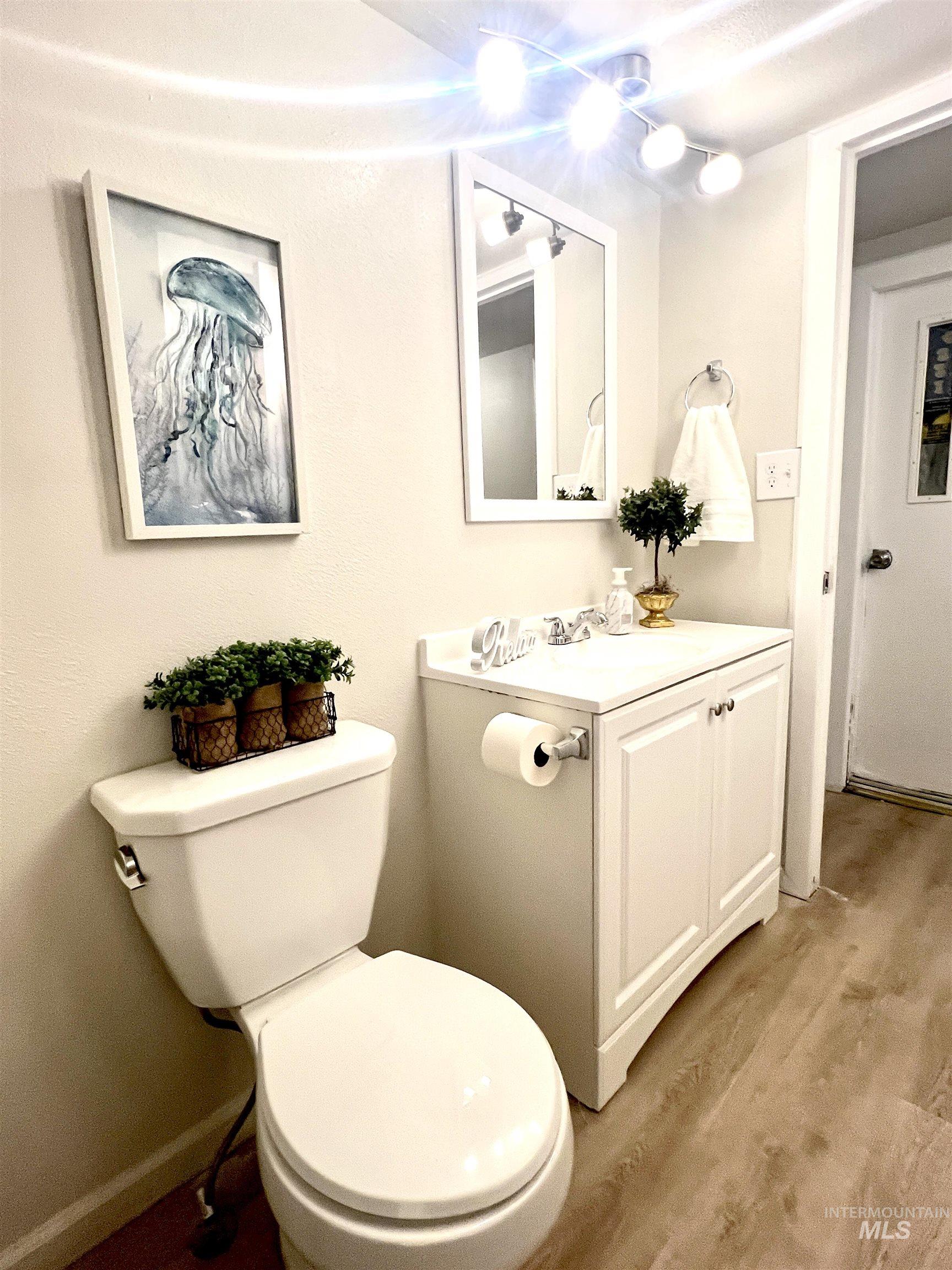 340 E 8th Street, Mountain Home, Idaho 83647-4217, 2 Bedrooms, 1 Bathroom, Residential For Sale, Price $44,500, 98975595