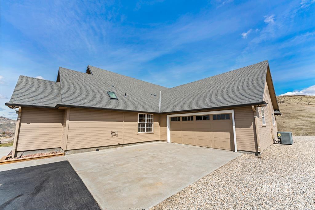 2132 Corral Road, Emmett, Idaho 83617, 3 Bedrooms, 2 Bathrooms, Residential For Sale, Price $689,000, 98975596