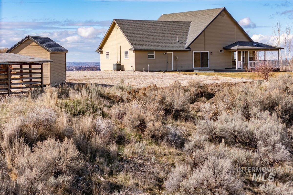 2132 Corral Road, Emmett, Idaho 83617, 3 Bedrooms, 2 Bathrooms, Residential For Sale, Price $689,000, 98975596