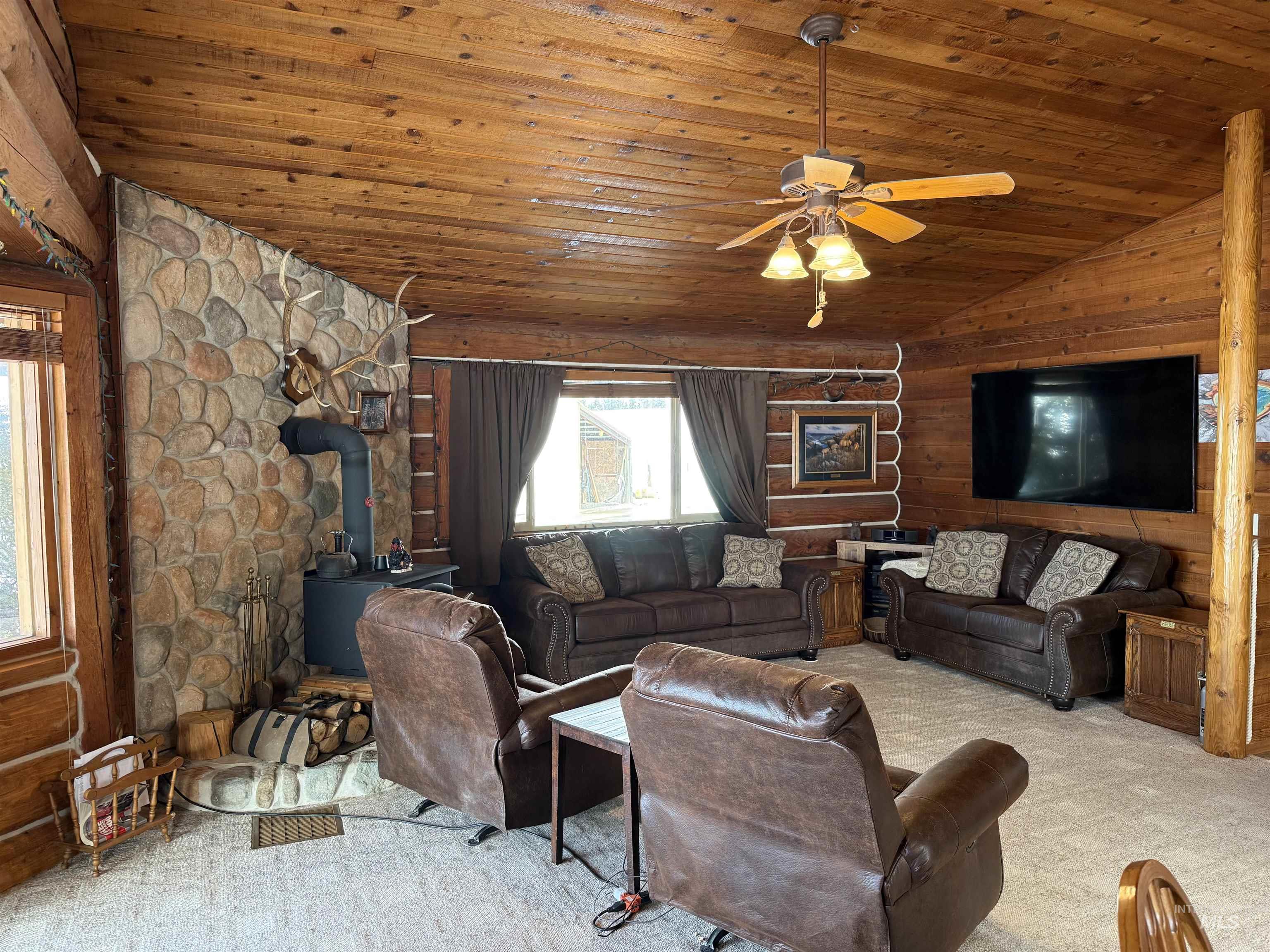 4370 Hwy 8, Troy, Idaho 83871, 3 Bedrooms, 2 Bathrooms, Residential For Sale, Price $769,000,MLS 98975598