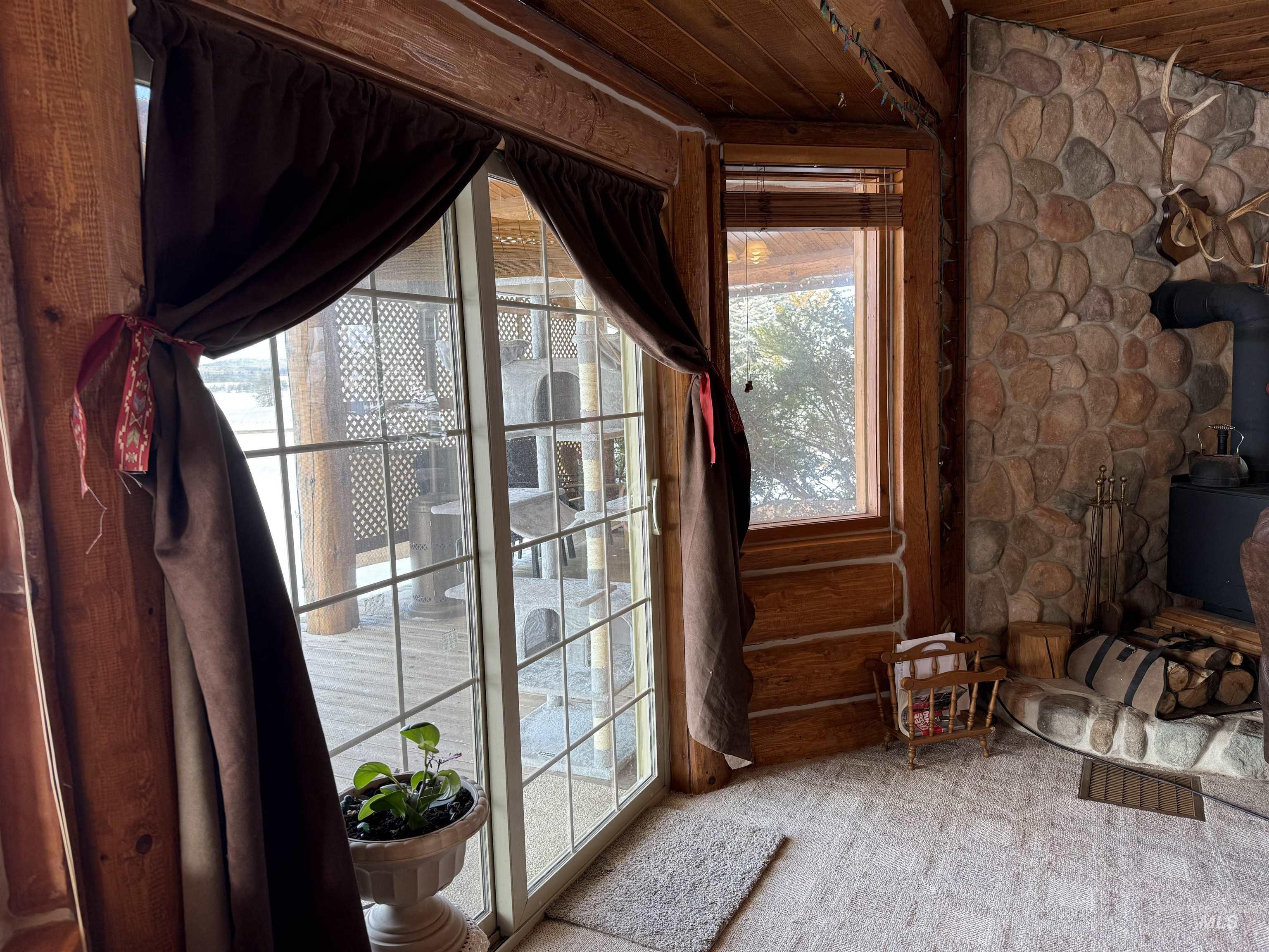 4370 Hwy 8, Troy, Idaho 83871, 3 Bedrooms, 2 Bathrooms, Residential For Sale, Price $769,000,MLS 98975598