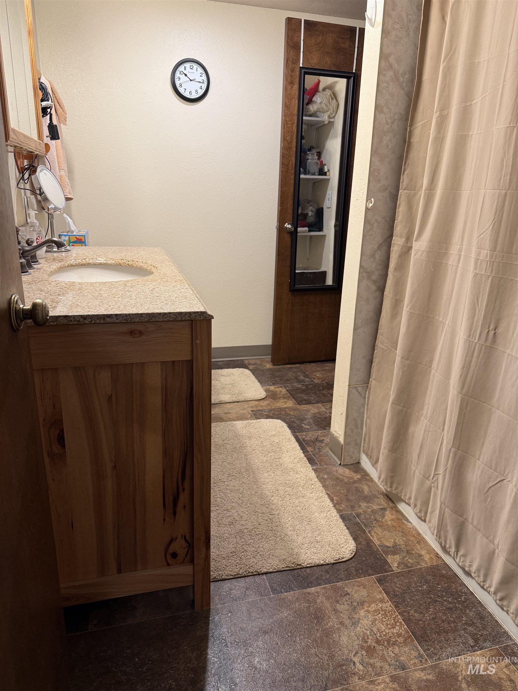 4370 Hwy 8, Troy, Idaho 83871, 3 Bedrooms, 2 Bathrooms, Residential For Sale, Price $769,000,MLS 98975598