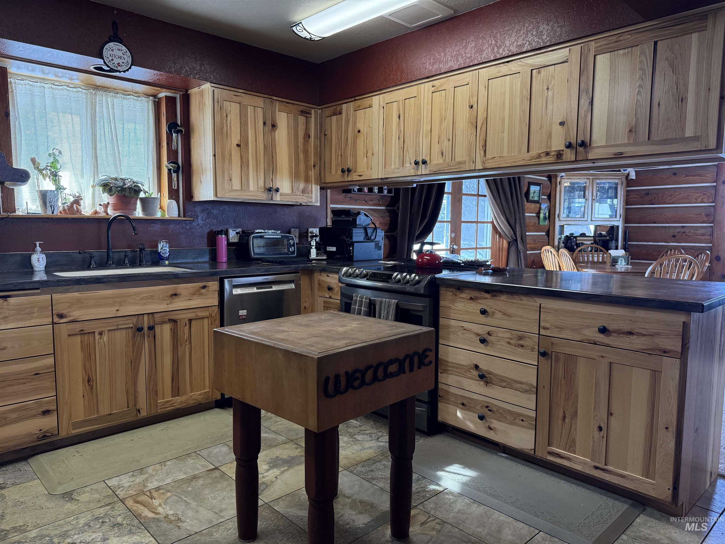 4370 Hwy 8, Troy, Idaho 83871, 3 Bedrooms, 2 Bathrooms, Residential For Sale, Price $769,000,MLS 98975598