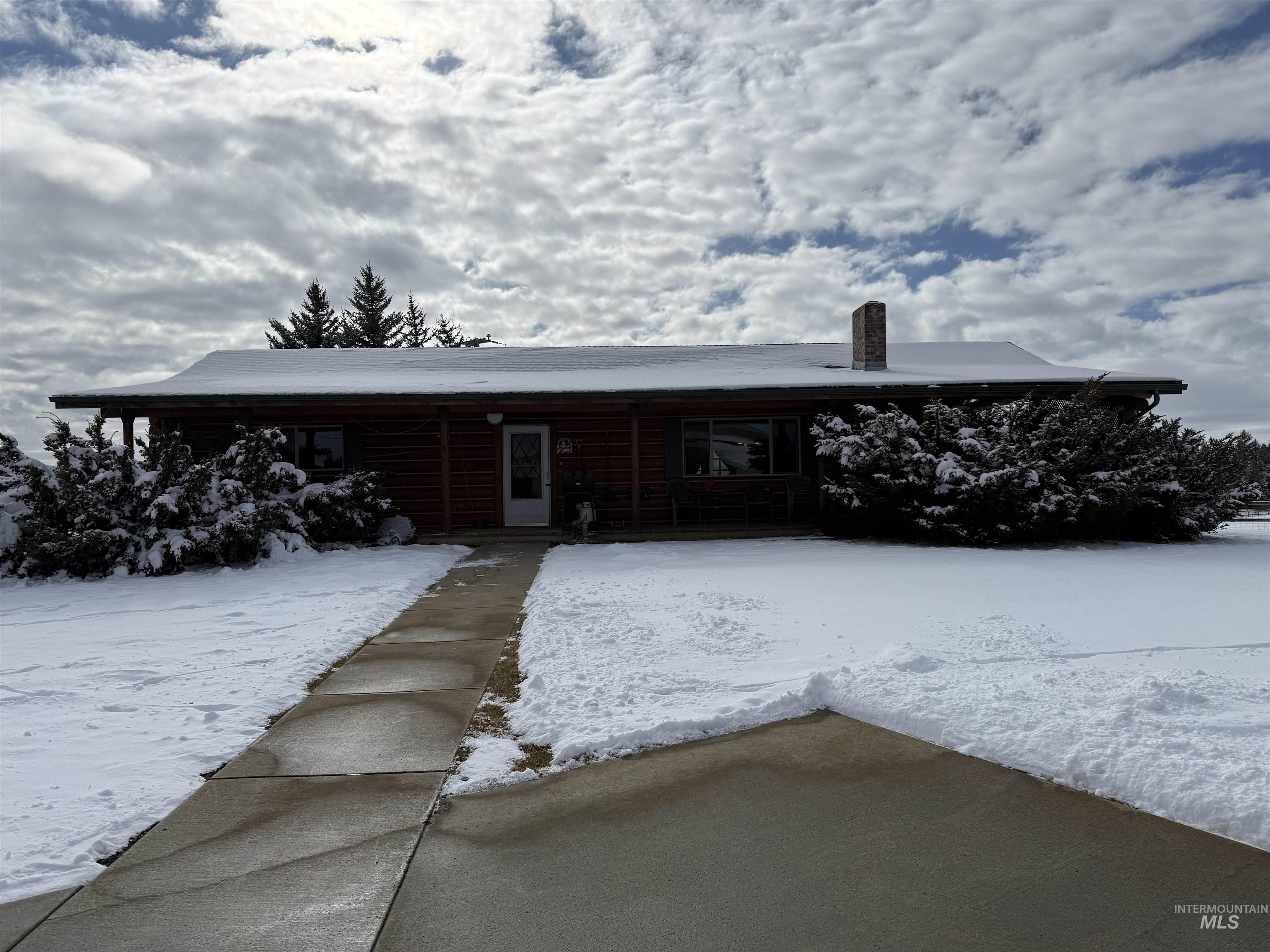 4370 Hwy 8, Troy, Idaho 83871, 3 Bedrooms, 2 Bathrooms, Residential For Sale, Price $769,000,MLS 98975598