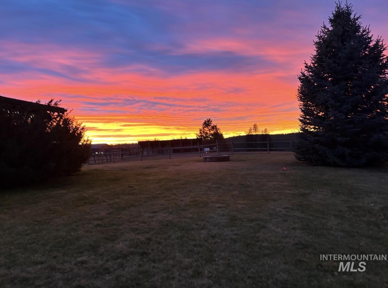 4370 Hwy 8, Troy, Idaho 83871, 3 Bedrooms, 2 Bathrooms, Residential For Sale, Price $769,000,MLS 98975598