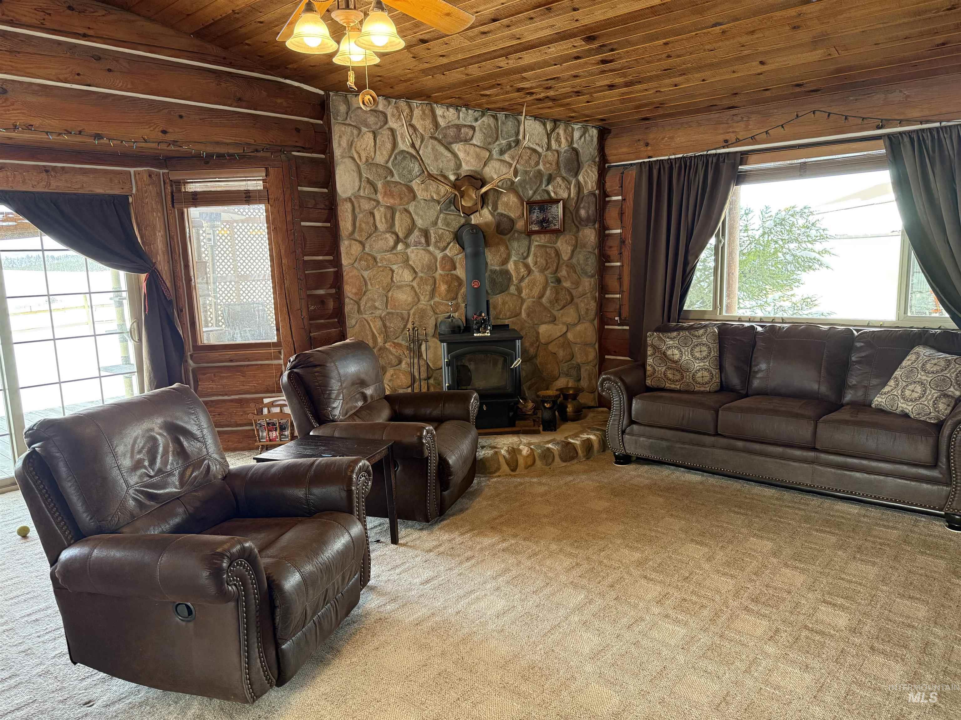 4370 Hwy 8, Troy, Idaho 83871, 3 Bedrooms, 2 Bathrooms, Residential For Sale, Price $769,000,MLS 98975598