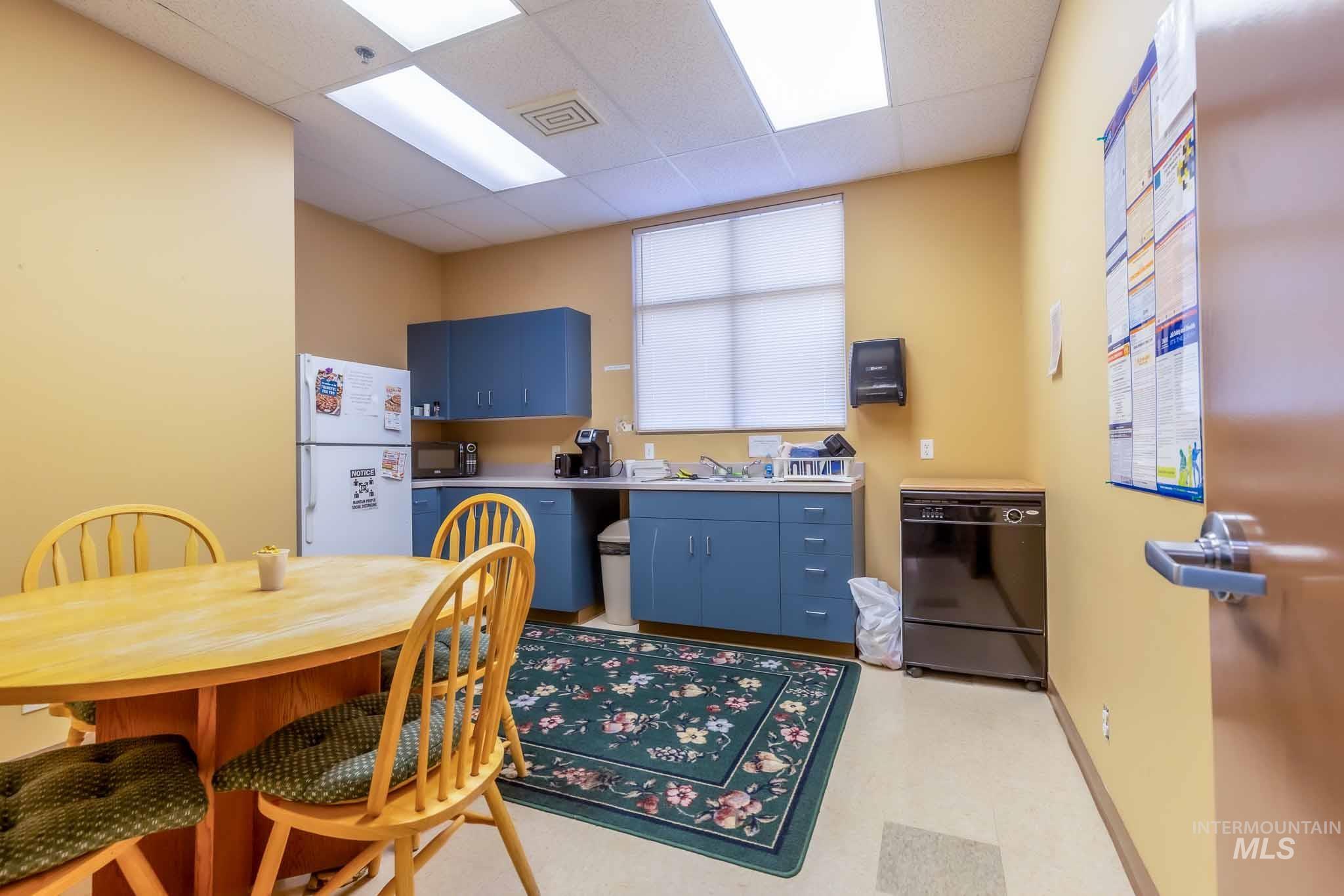 1825 S Kimball Ave, Caldwell, Idaho 83605, 14 Rooms, Business/Commercial For Sale, Price $1,300,000, 98975599