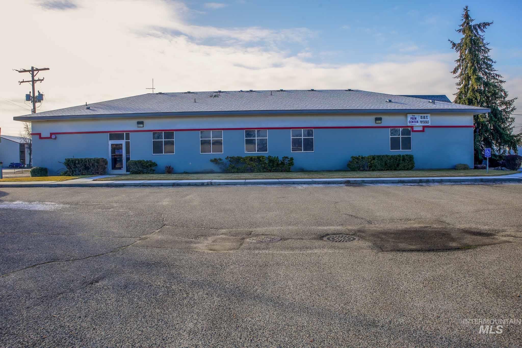 1825 S Kimball Ave, Caldwell, Idaho 83605, 14 Rooms, Business/Commercial For Sale, Price $1,300,000, 98975599