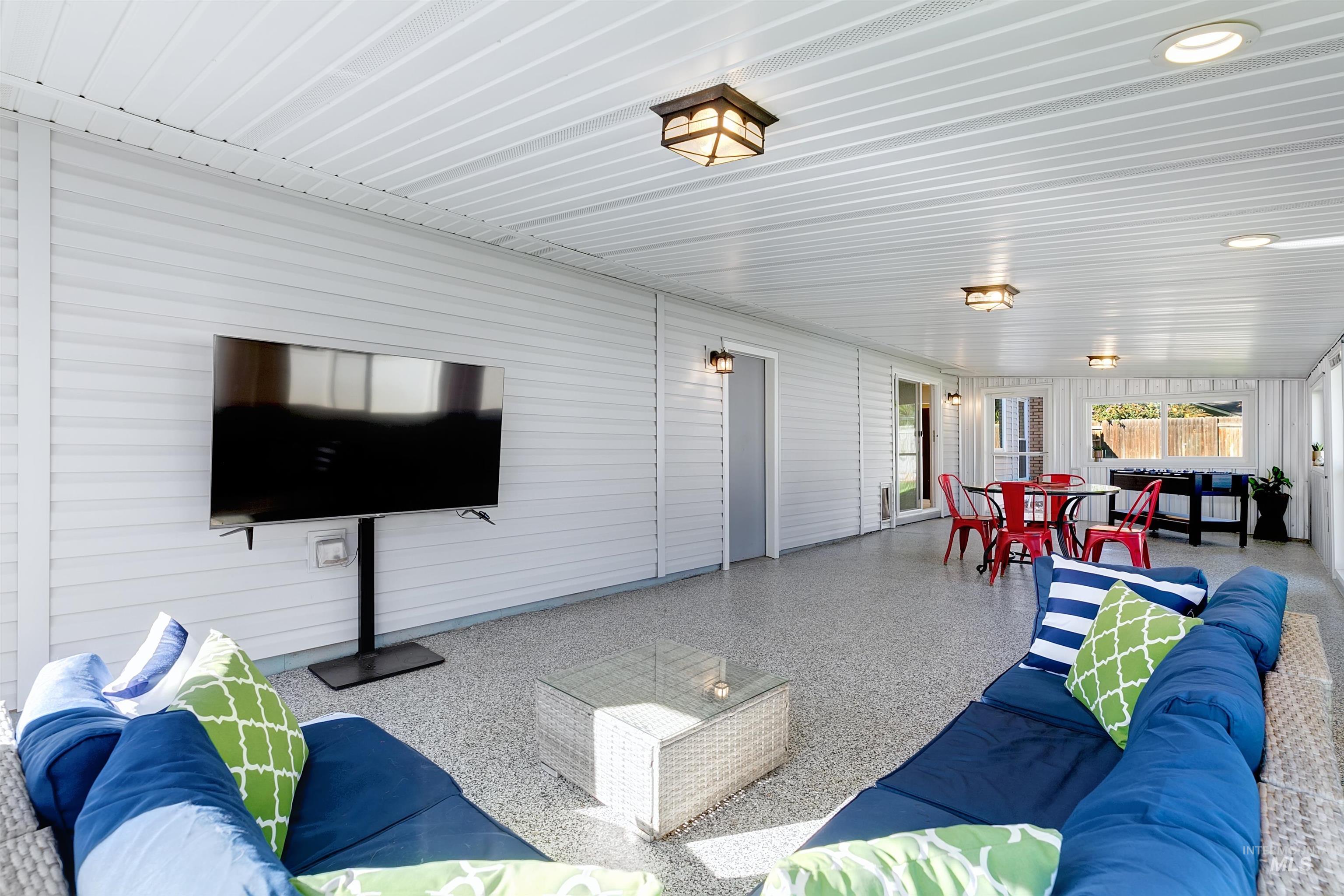 2248 E Sadie Dr, Eagle, Idaho 83616, 3 Bedrooms, 2 Bathrooms, Residential For Sale, Price $515,000,MLS 98975602