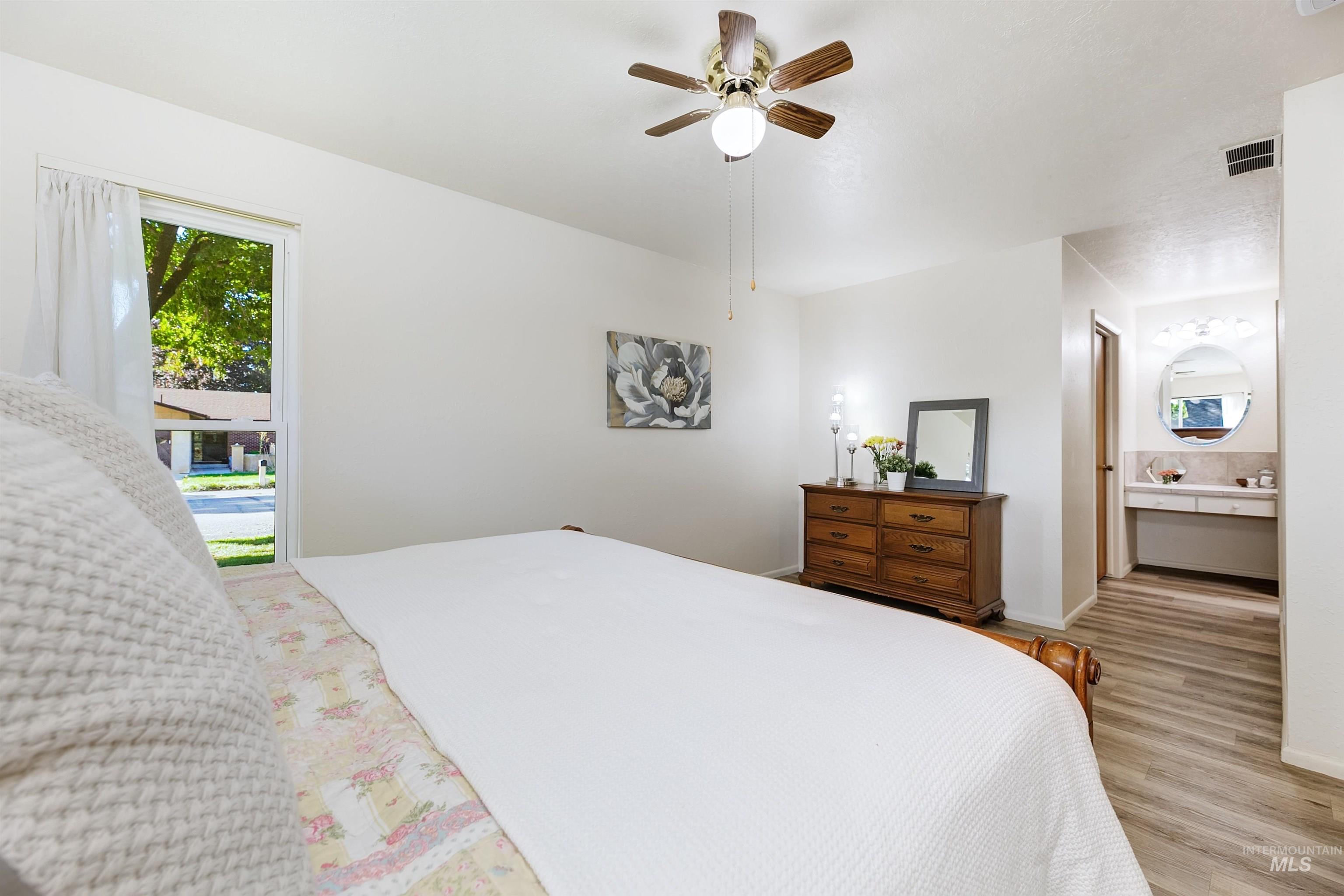 2248 E Sadie Dr, Eagle, Idaho 83616, 3 Bedrooms, 2 Bathrooms, Residential For Sale, Price $515,000,MLS 98975602