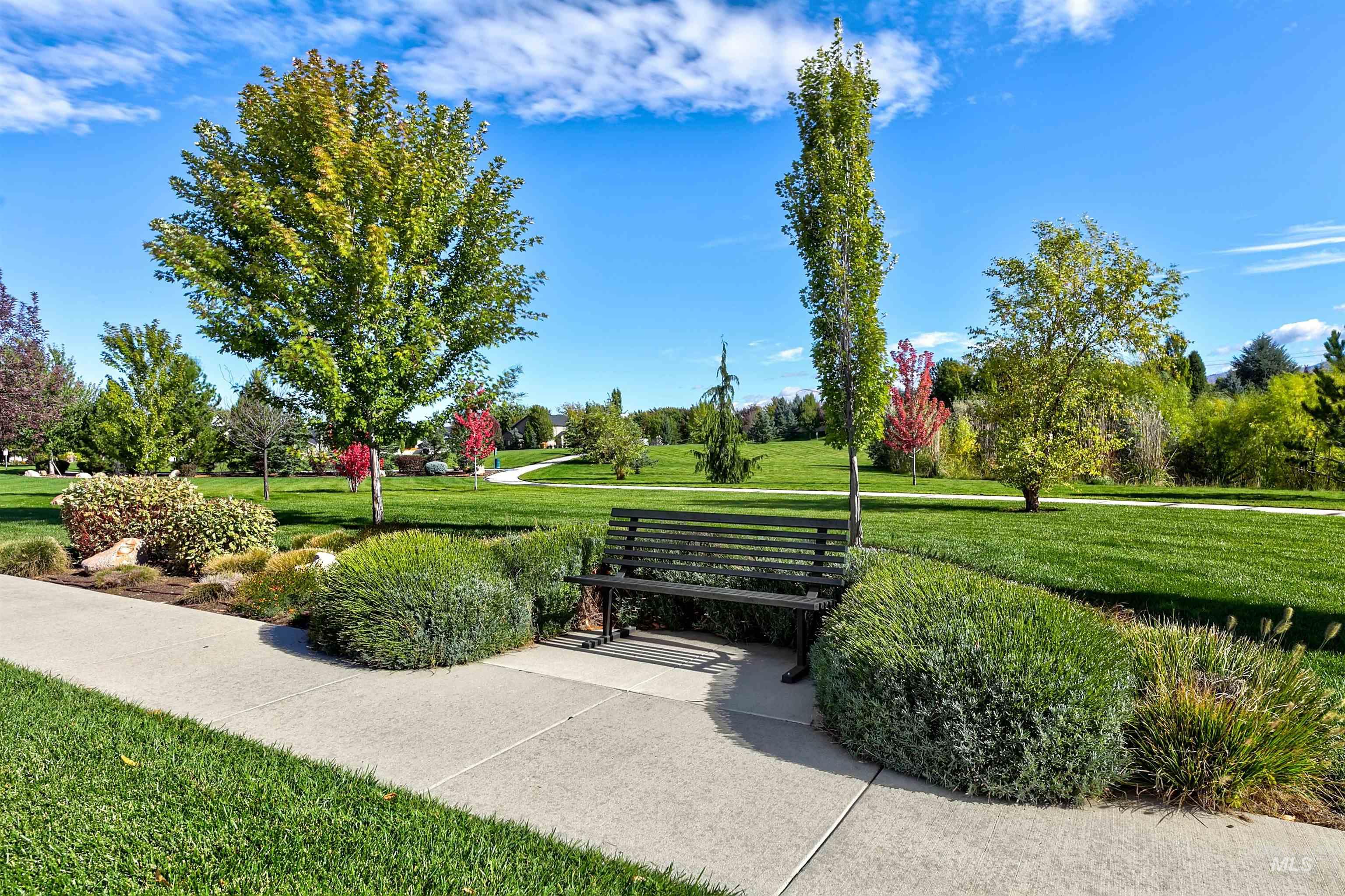 2248 E Sadie Dr, Eagle, Idaho 83616, 3 Bedrooms, 2 Bathrooms, Residential For Sale, Price $515,000,MLS 98975602