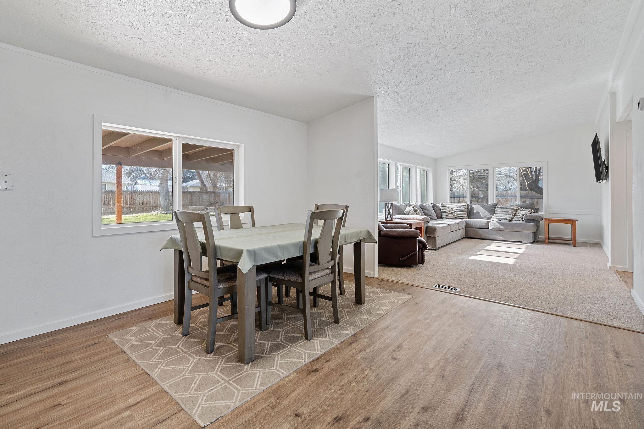 283 SE Blvd, New Plymouth, Idaho 83655, 3 Bedrooms, 2 Bathrooms, Residential For Sale, Price $340,000,MLS 98975606