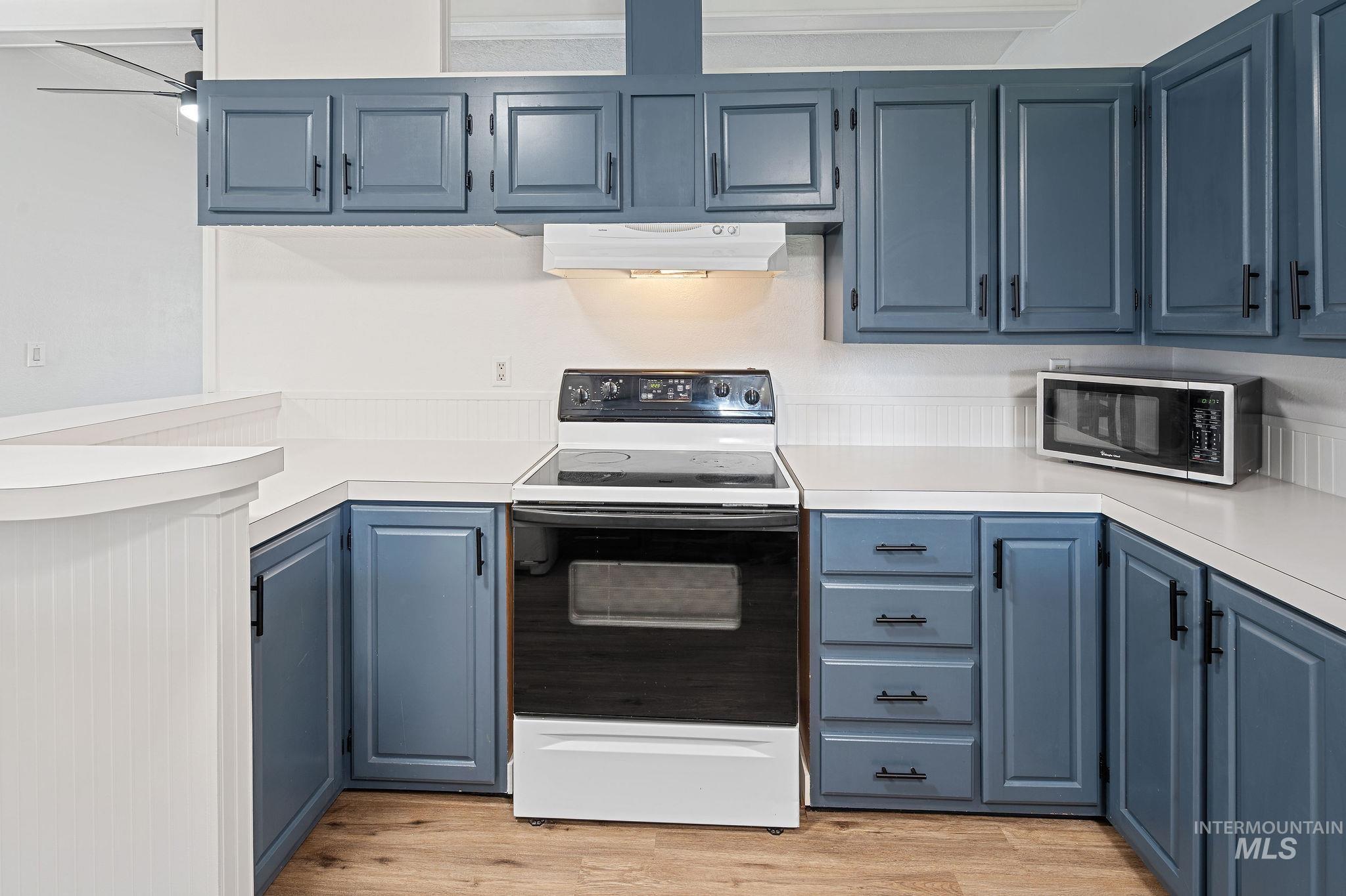 283 SE Blvd, New Plymouth, Idaho 83655, 3 Bedrooms, 2 Bathrooms, Residential For Sale, Price $340,000,MLS 98975606