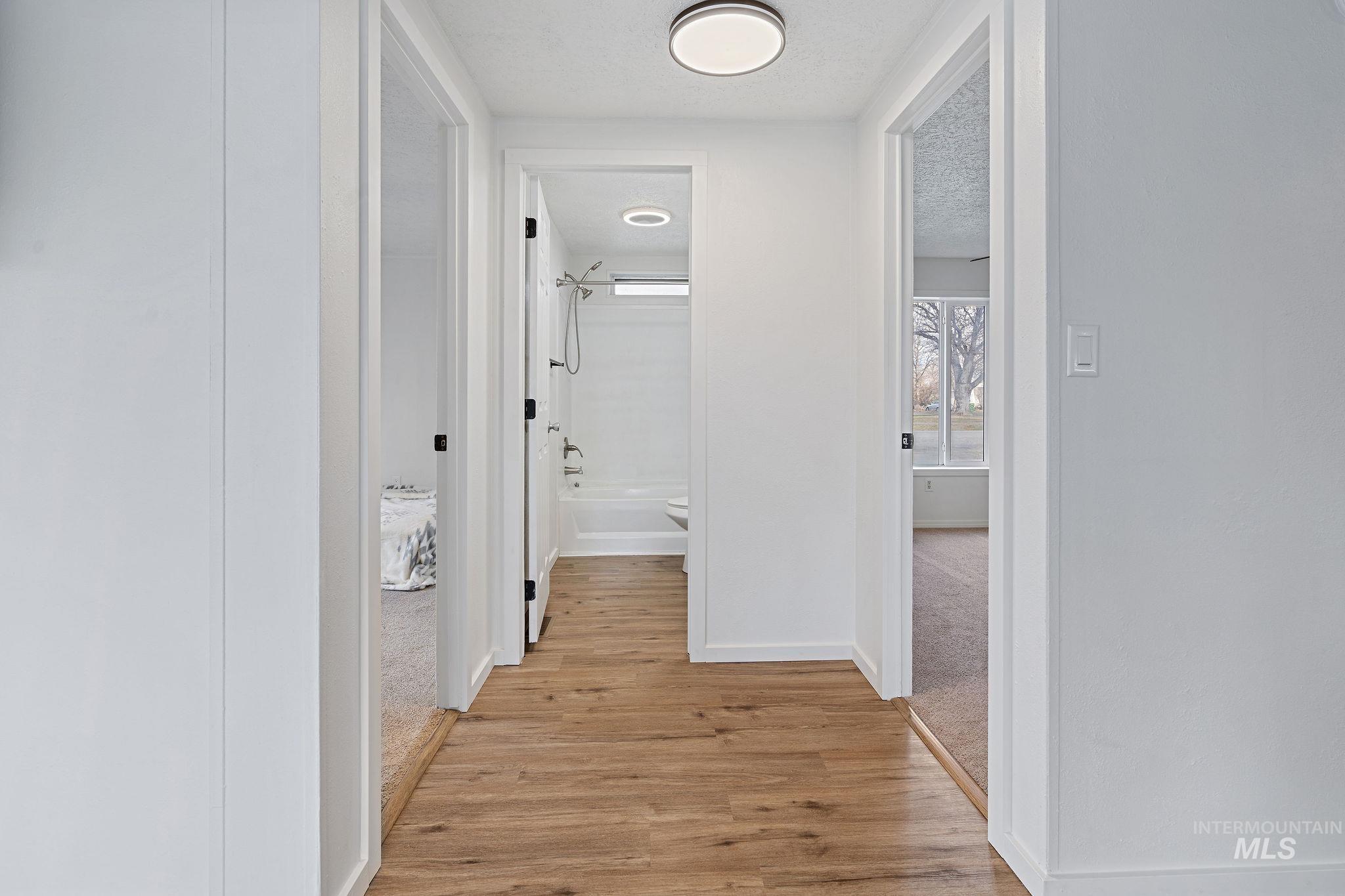 283 SE Blvd, New Plymouth, Idaho 83655, 3 Bedrooms, 2 Bathrooms, Residential For Sale, Price $340,000,MLS 98975606