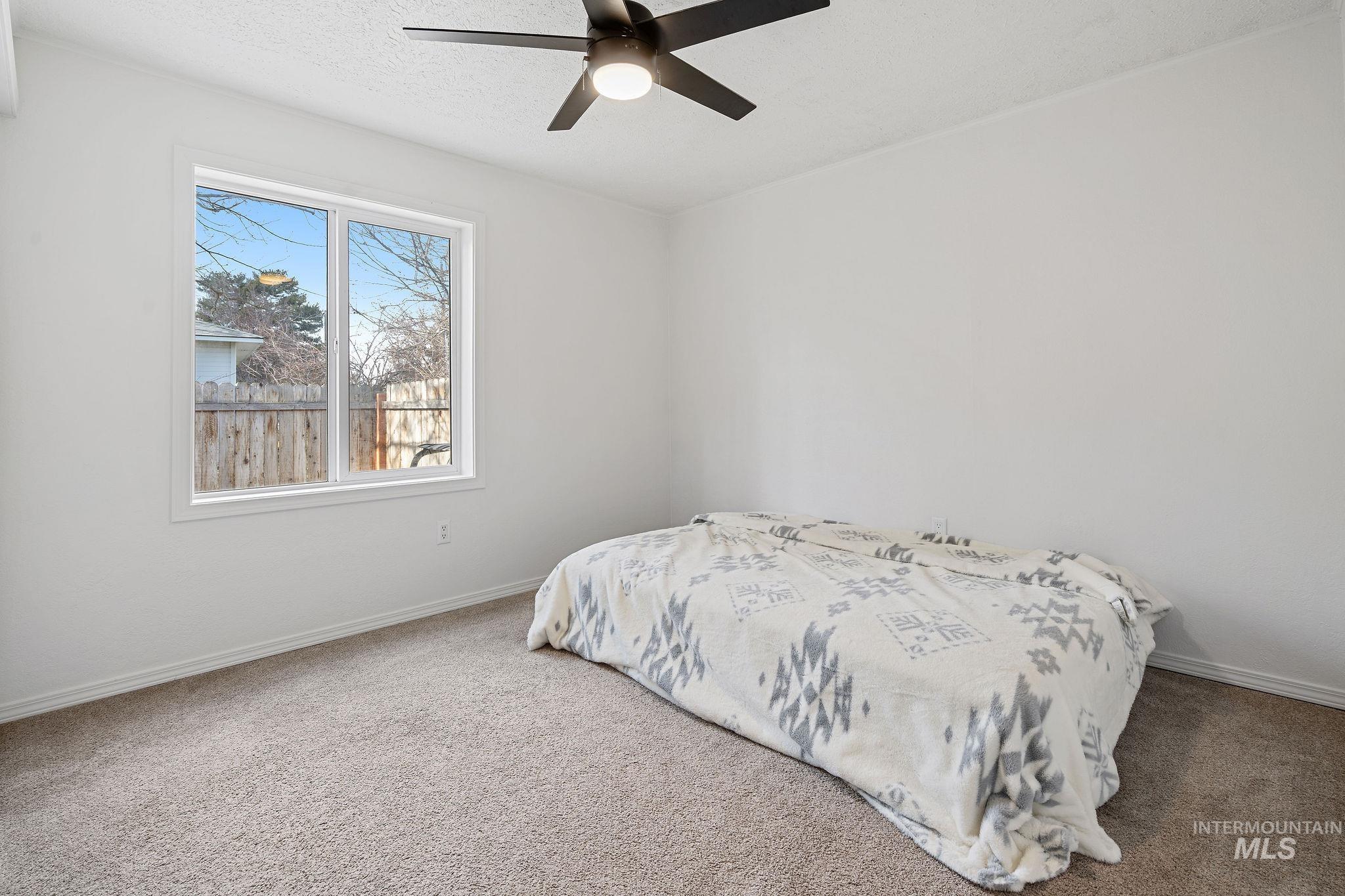 283 SE Blvd, New Plymouth, Idaho 83655, 3 Bedrooms, 2 Bathrooms, Residential For Sale, Price $340,000,MLS 98975606