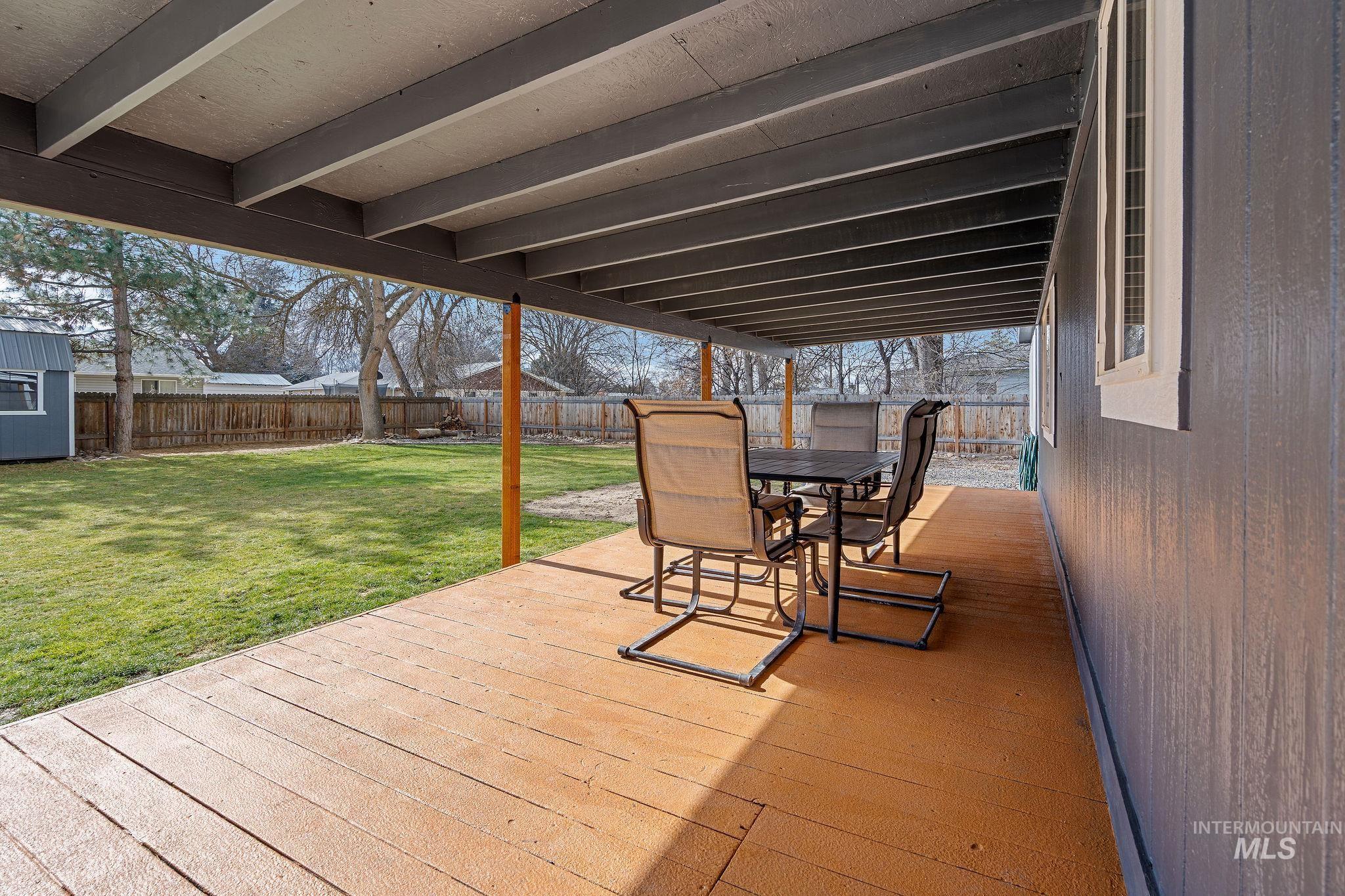 283 SE Blvd, New Plymouth, Idaho 83655, 3 Bedrooms, 2 Bathrooms, Residential For Sale, Price $340,000,MLS 98975606