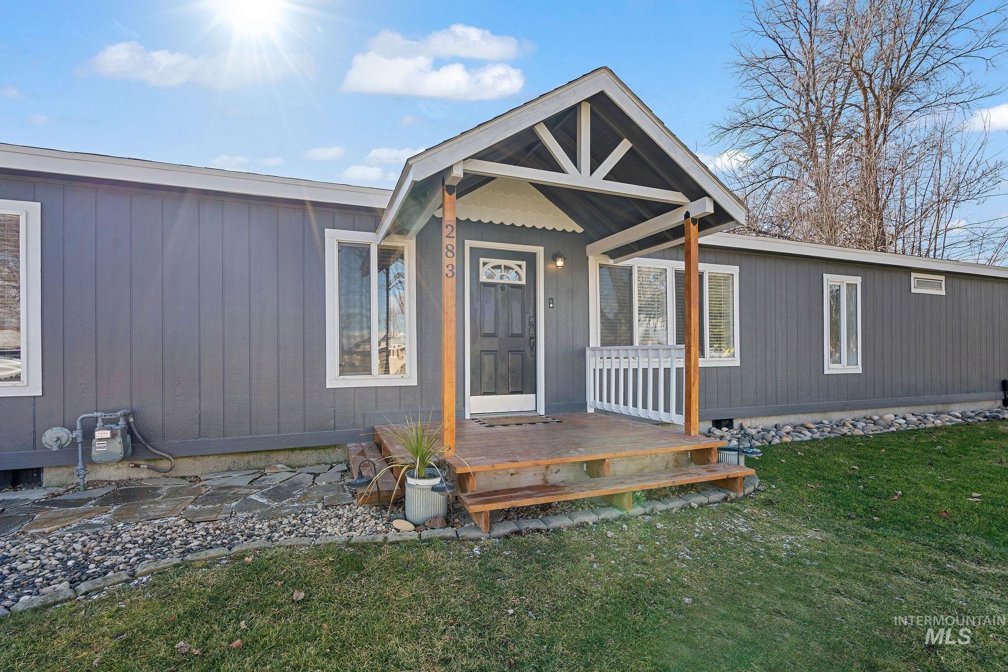 283 SE Blvd, New Plymouth, Idaho 83655, 3 Bedrooms, 2 Bathrooms, Residential For Sale, Price $340,000,MLS 98975606