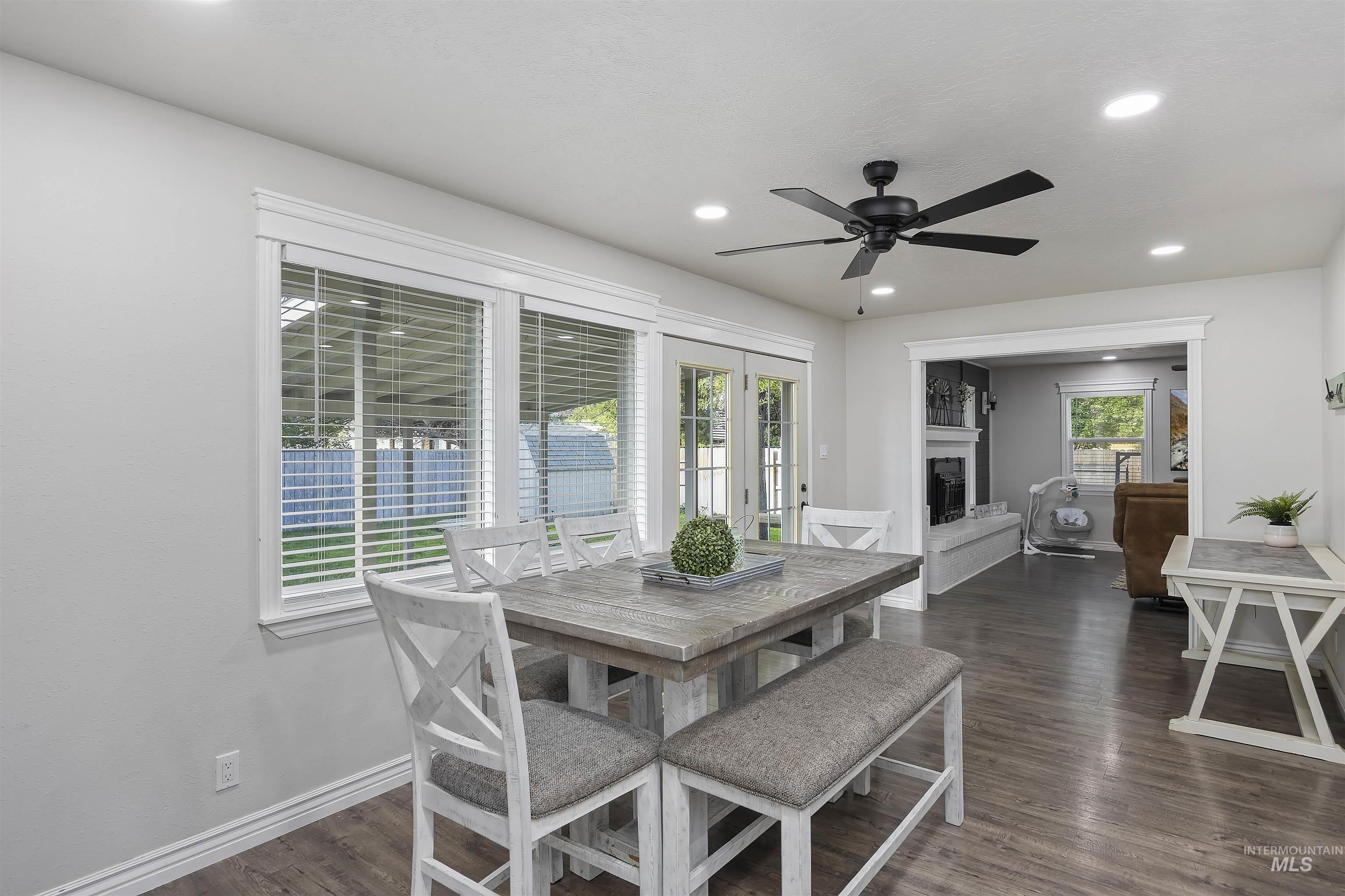 2522 Elizabeth, Twin Falls, Idaho 83301, 5 Bedrooms, 3 Bathrooms, Residential For Sale, Price $409,900,MLS 98975609