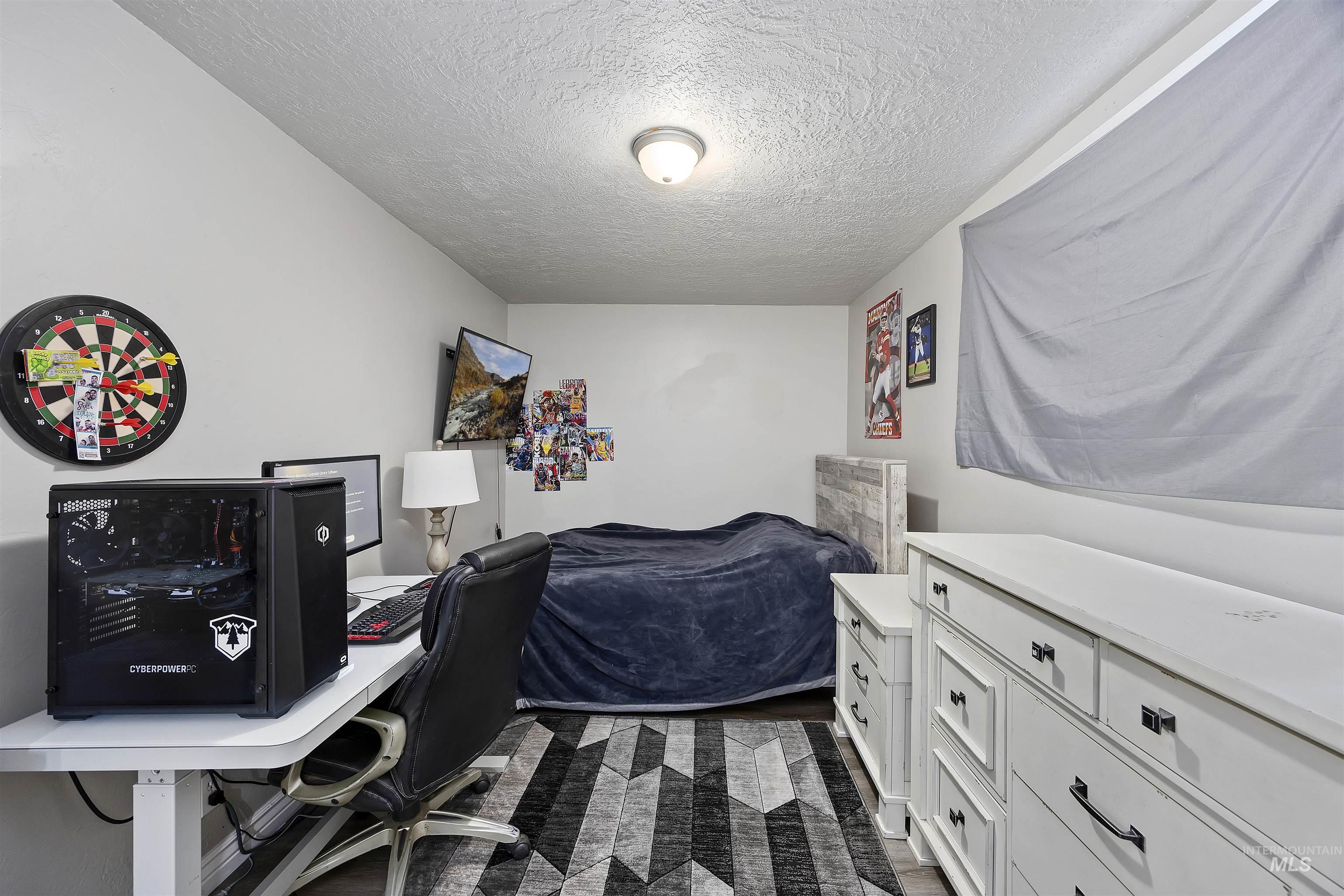 2522 Elizabeth, Twin Falls, Idaho 83301, 5 Bedrooms, 3 Bathrooms, Residential For Sale, Price $409,900,MLS 98975609