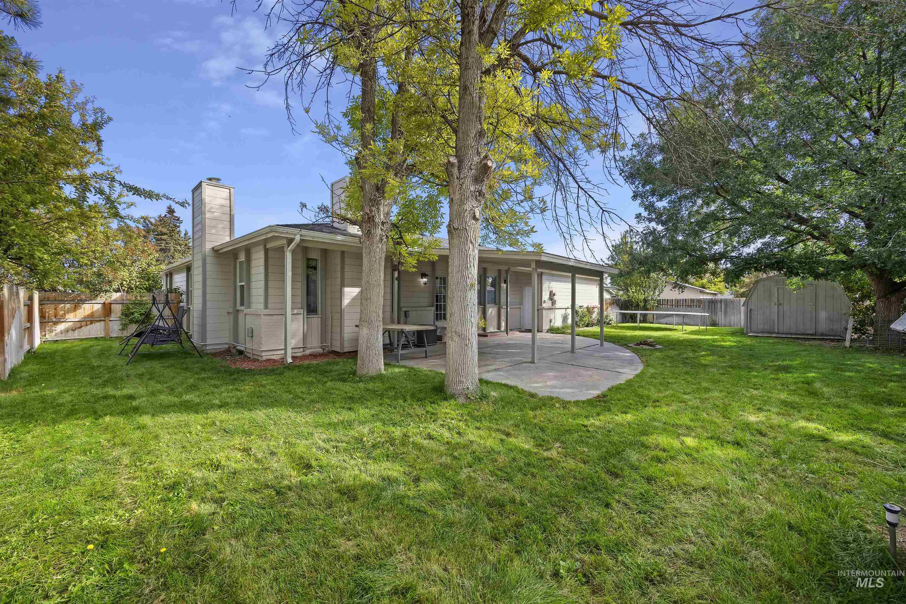 2522 Elizabeth, Twin Falls, Idaho 83301, 5 Bedrooms, 3 Bathrooms, Residential For Sale, Price $409,900,MLS 98975609