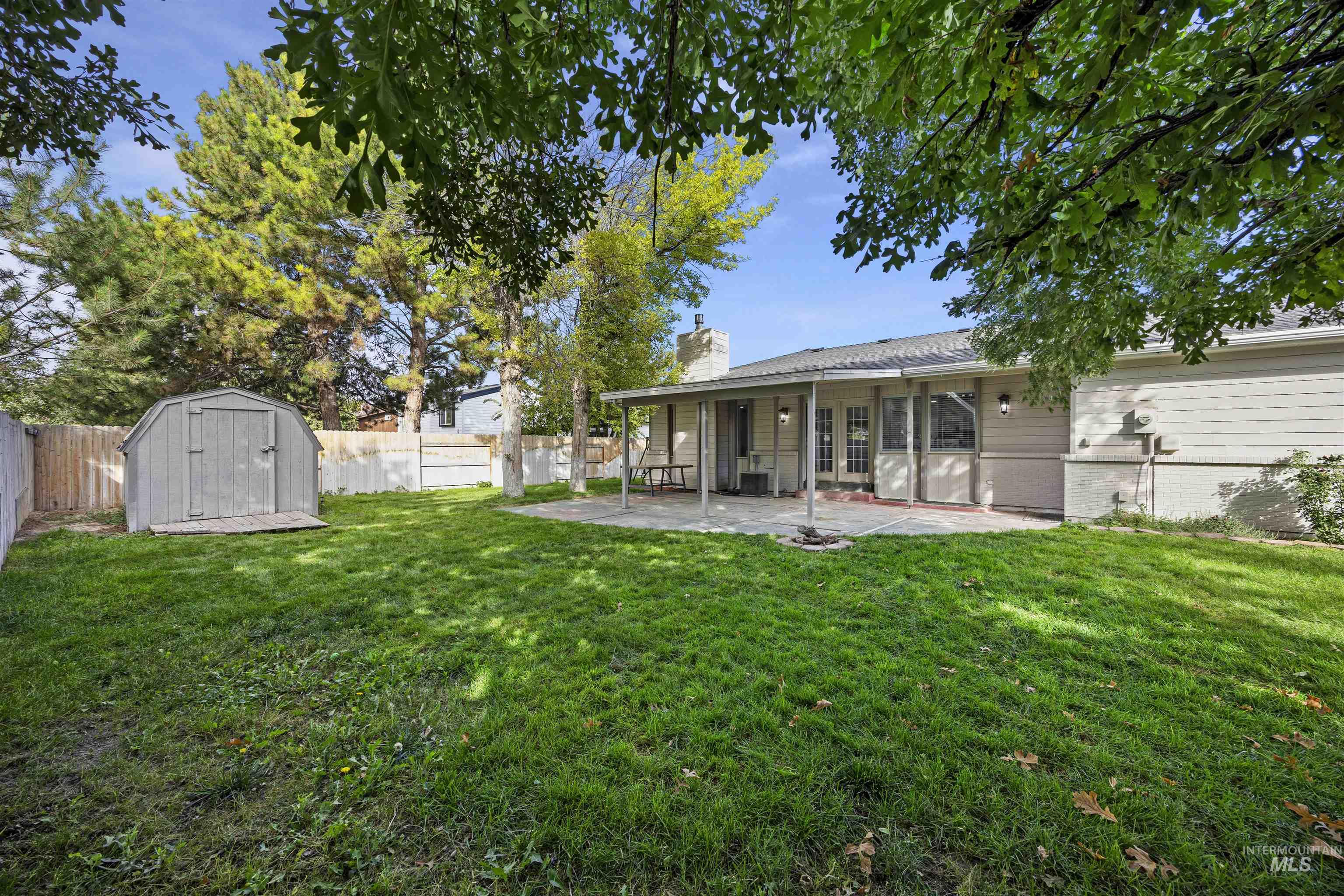 2522 Elizabeth, Twin Falls, Idaho 83301, 5 Bedrooms, 3 Bathrooms, Residential For Sale, Price $409,900,MLS 98975609