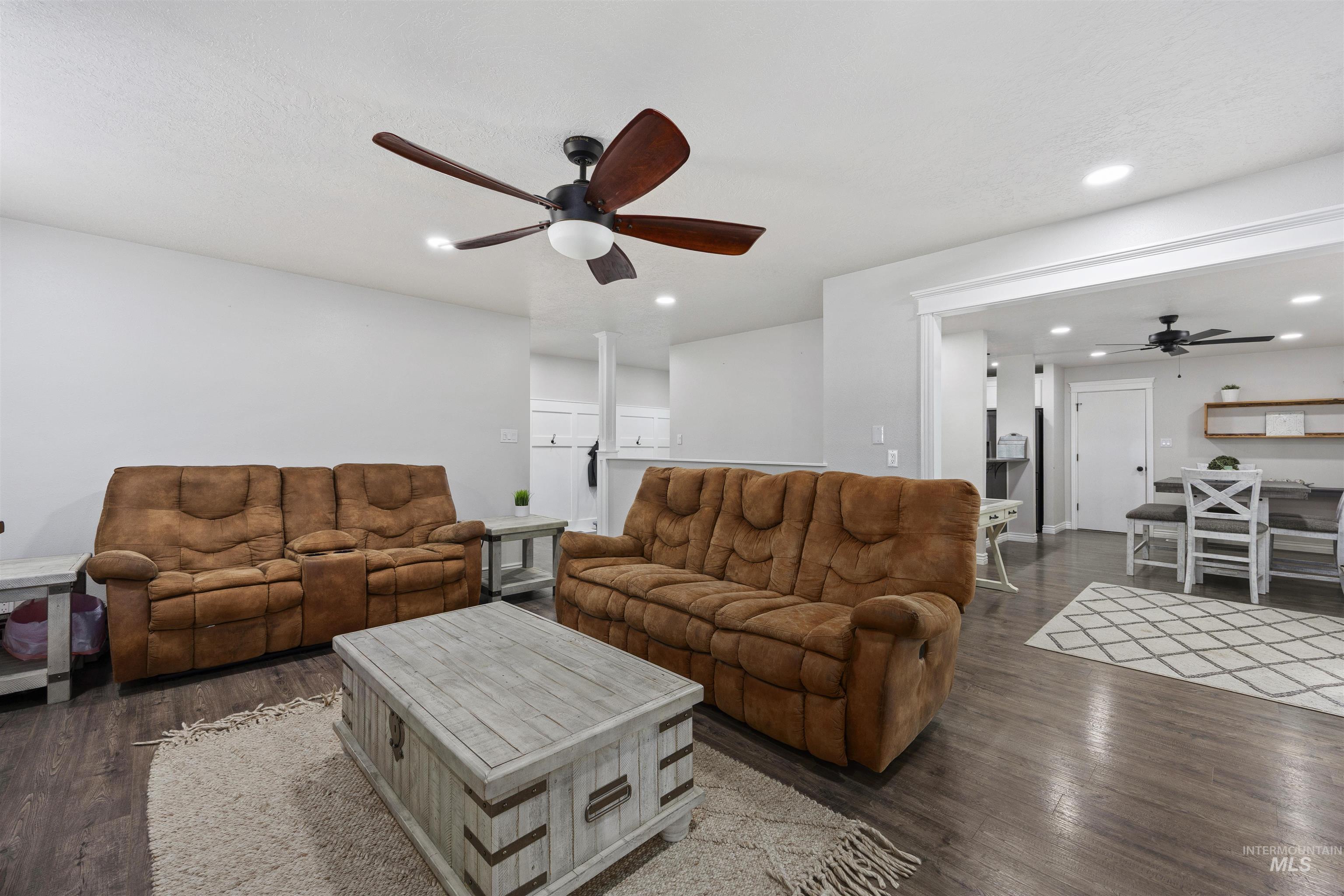 2522 Elizabeth, Twin Falls, Idaho 83301, 5 Bedrooms, 3 Bathrooms, Residential For Sale, Price $409,900,MLS 98975609