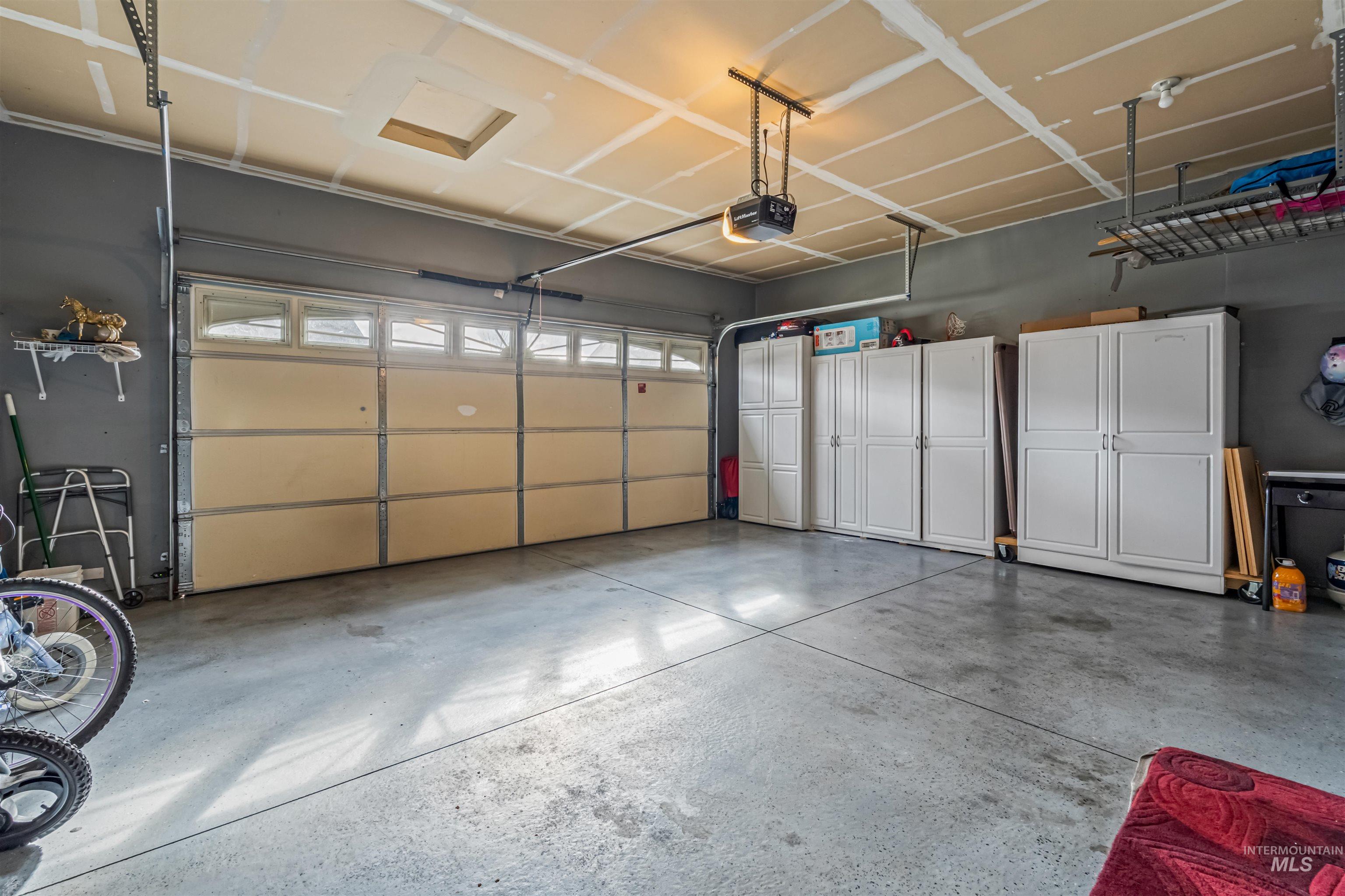 12030 W Abram St., Boise, Idaho 83713-5827, 4 Bedrooms, 2.5 Bathrooms, Residential For Sale, Price $515,000,MLS 98975612