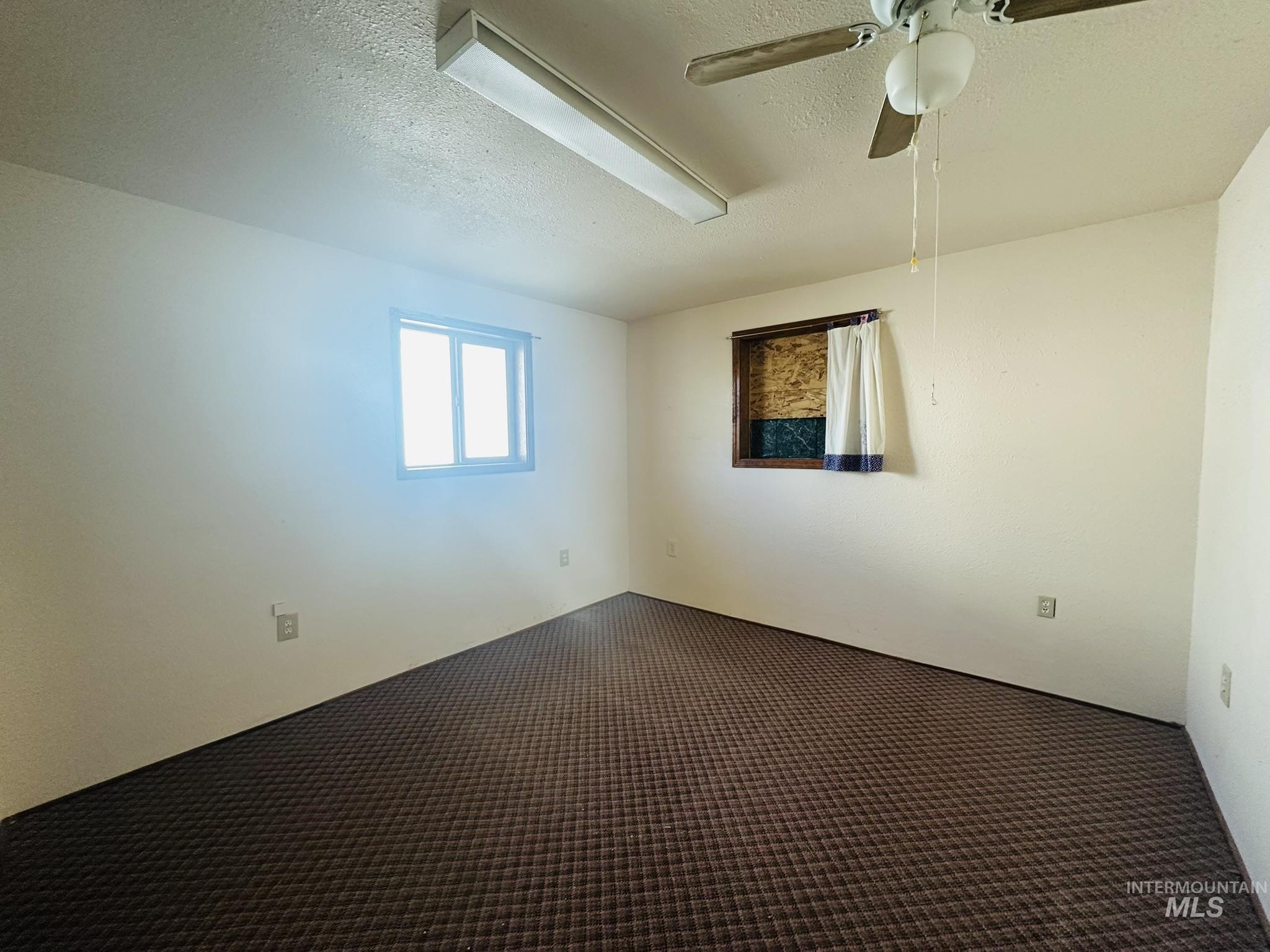 35202 Manning Creek Rd, Durkee, Oregon 97905, 3 Bedrooms, 2 Bathrooms, Residential For Sale, Price $247,000,MLS 98975613