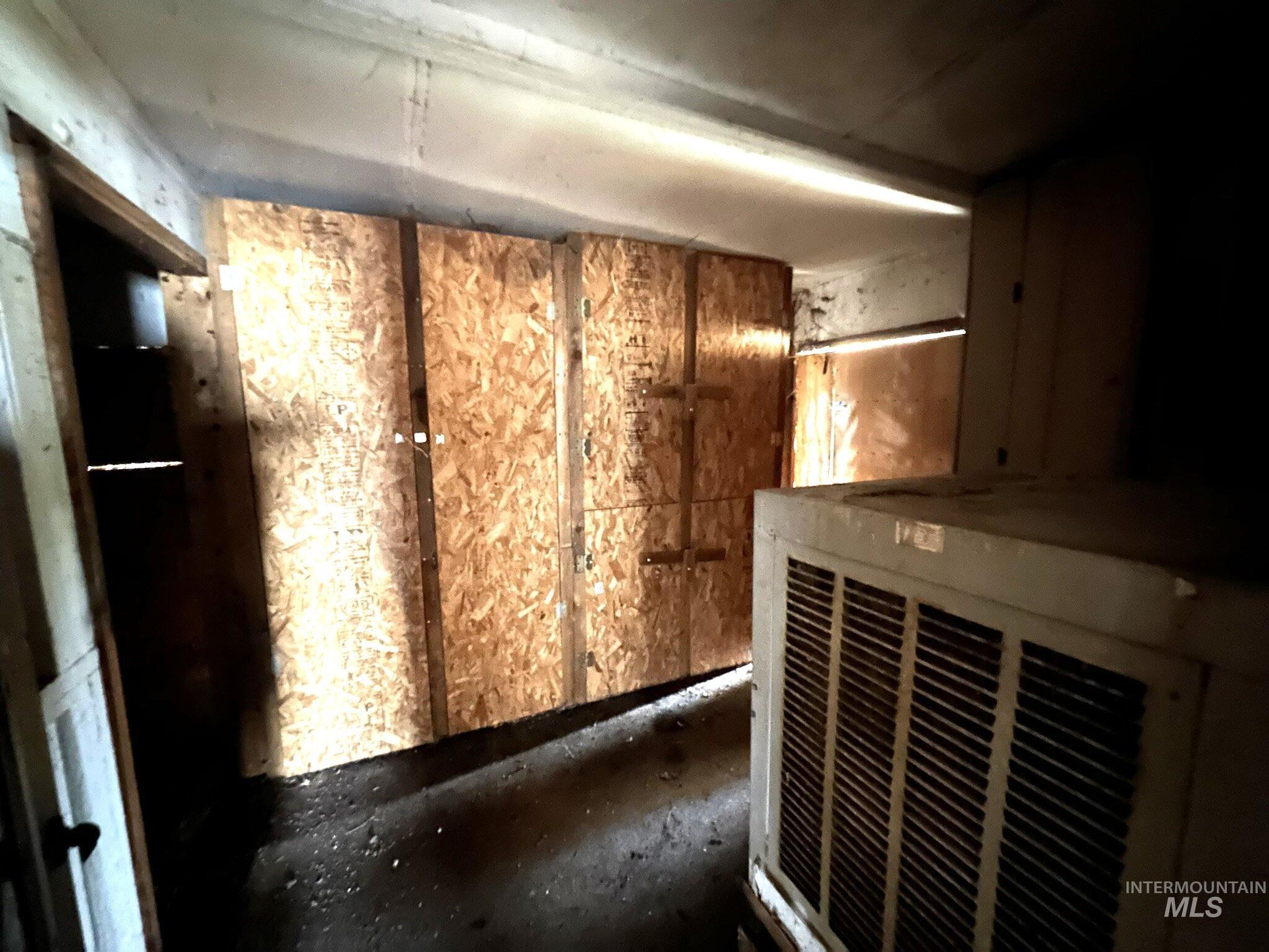 916 Victoria, Fruitland, Idaho 83619, 3 Bedrooms, 2 Bathrooms, Residential For Sale, Price $110,000,MLS 98975615