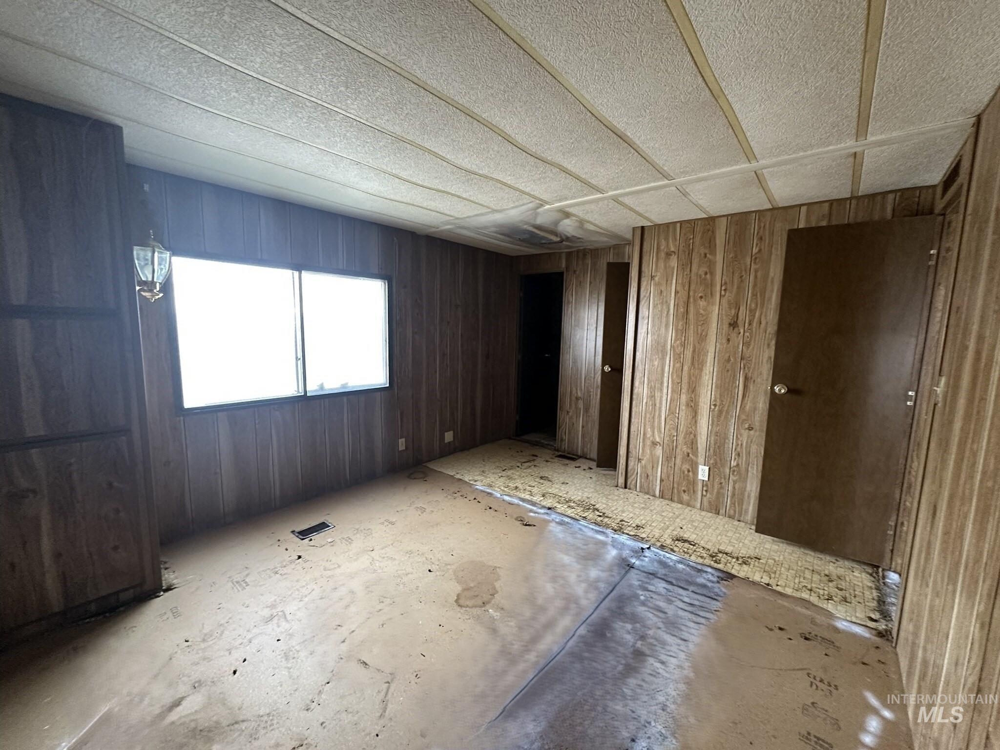 916 Victoria, Fruitland, Idaho 83619, 3 Bedrooms, 2 Bathrooms, Residential For Sale, Price $110,000,MLS 98975615