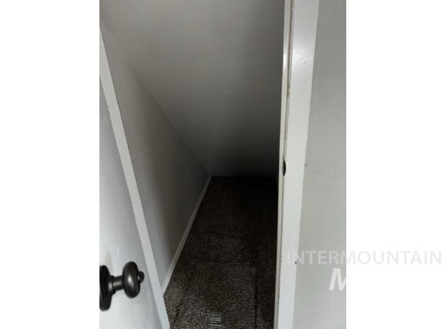 404 12th Ave N, Nampa, Idaho 83687, 3 Bedrooms, 1.5 Bathrooms, Residential For Sale, Price $275,000,MLS 98975617