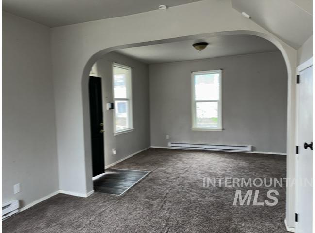 404 12th Ave N, Nampa, Idaho 83687, 3 Bedrooms, 1.5 Bathrooms, Residential For Sale, Price $275,000, 98975617