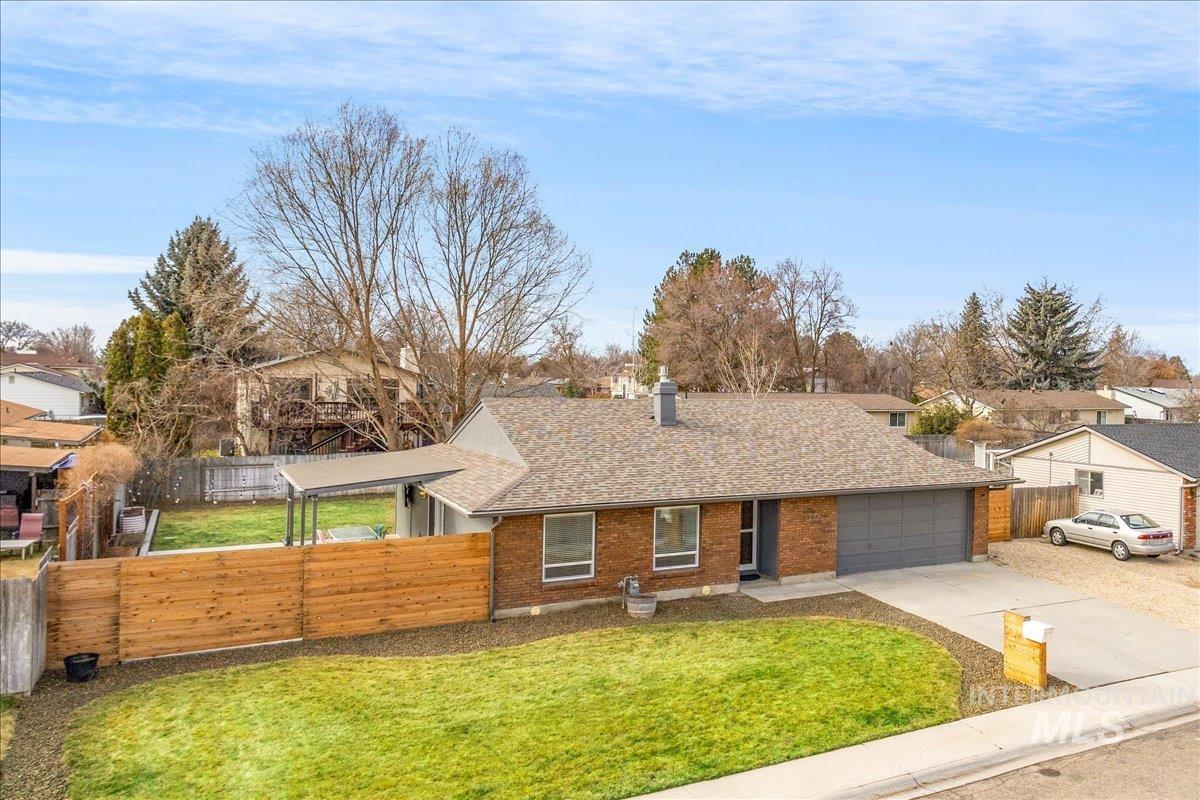 10887 W Musket St., Boise, Idaho 83713, 3 Bedrooms, 2 Bathrooms, Residential For Sale, Price $445,000,MLS 98975619